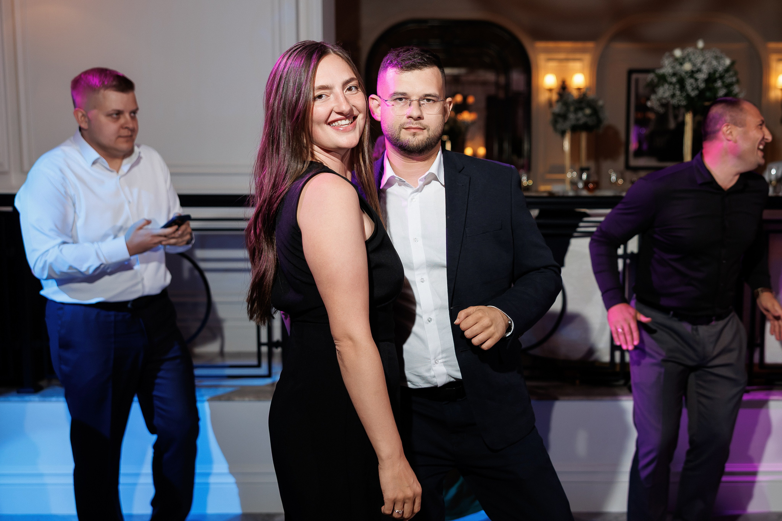 Serghei & Erica — Queen Residence. Servicii Foto și Video 067188353