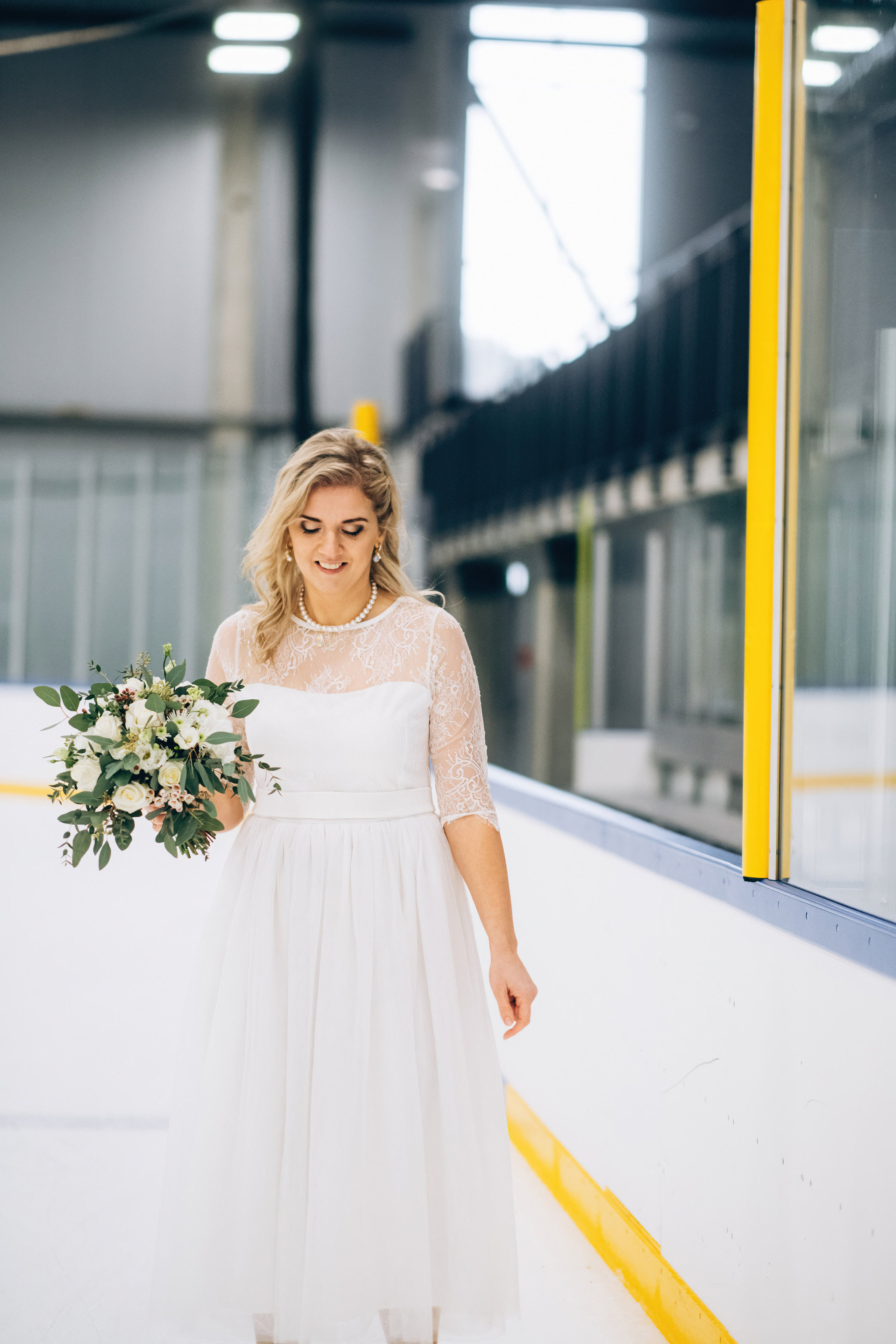 Kāzu fotosesija ziemā | Elīna un Mārtiņš. Kāzu × Ģimenes notikumu fotografs Edgars Kalniņš