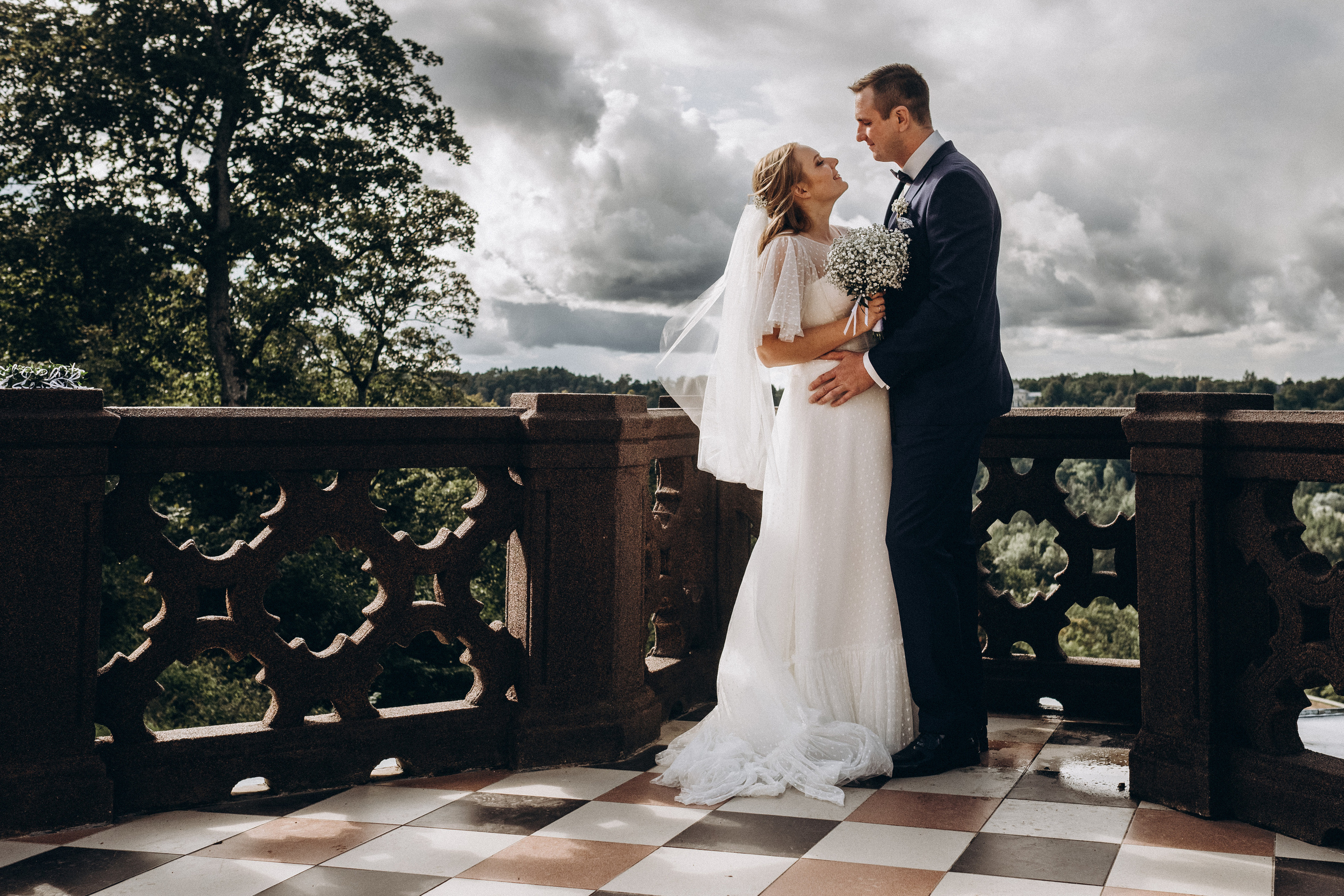 Kāzu foto stāsts Siguldā | Gita un Kaspars. Kāzu × Ģimenes notikumu fotografs Edgars Kalniņš