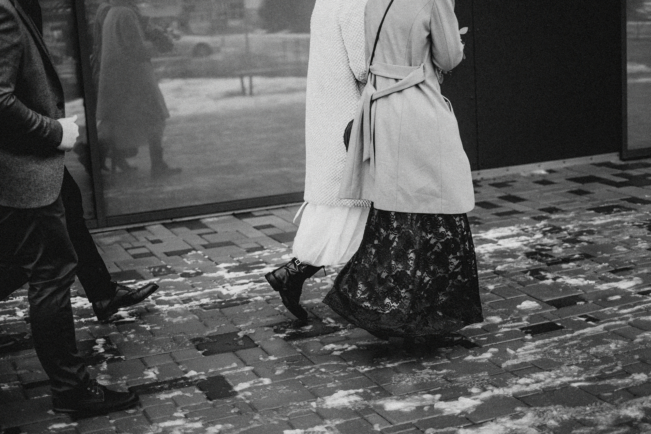 Kāzu fotosesija ziemā | Elīna un Mārtiņš. Kāzu × Ģimenes notikumu fotografs Edgars Kalniņš