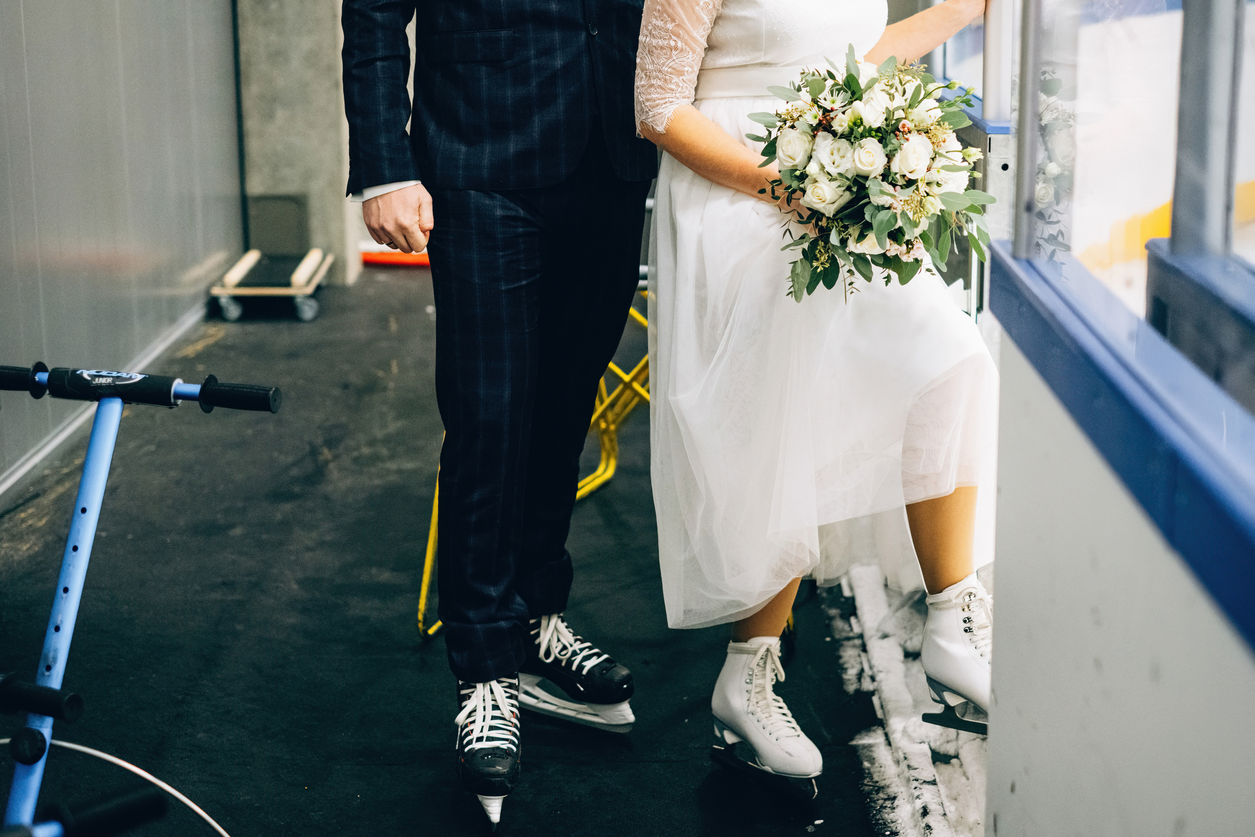 Kāzu fotosesija ziemā | Elīna un Mārtiņš. Kāzu × Ģimenes notikumu fotografs Edgars Kalniņš