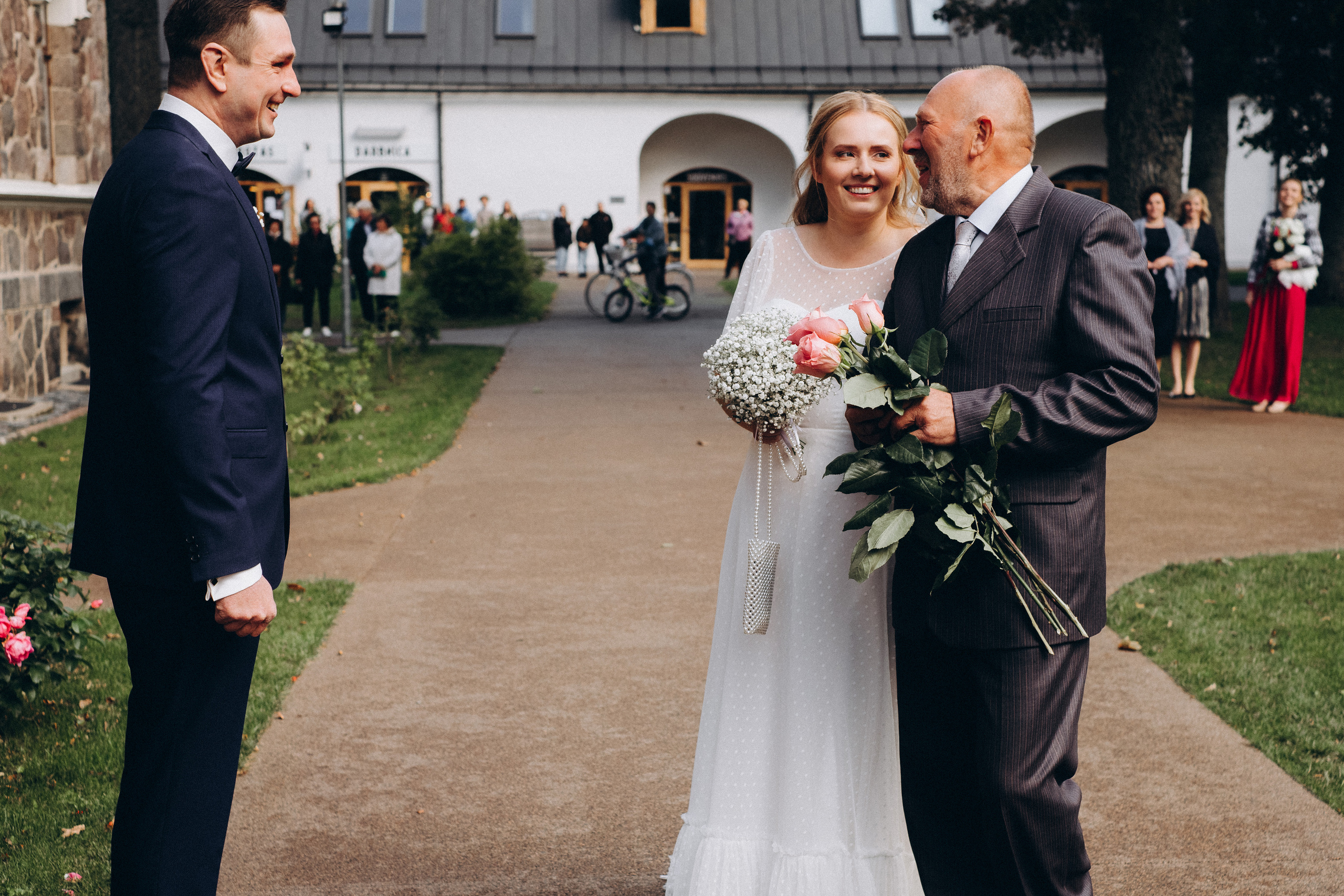 Kāzu foto stāsts Siguldā | Gita un Kaspars. Kāzu × Ģimenes notikumu fotografs Edgars Kalniņš