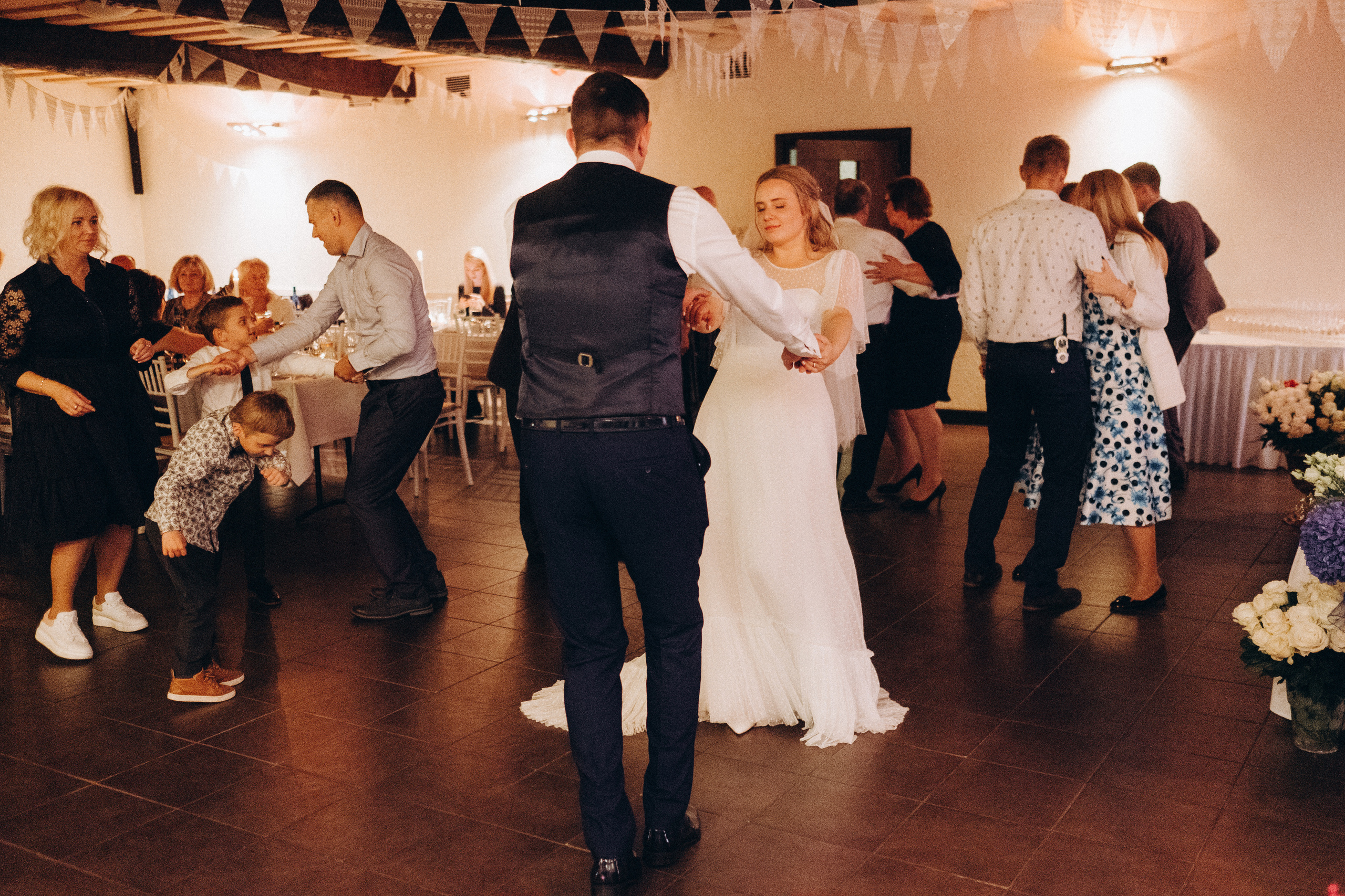 Kāzu foto stāsts Siguldā | Gita un Kaspars. Kāzu × Ģimenes notikumu fotografs Edgars Kalniņš