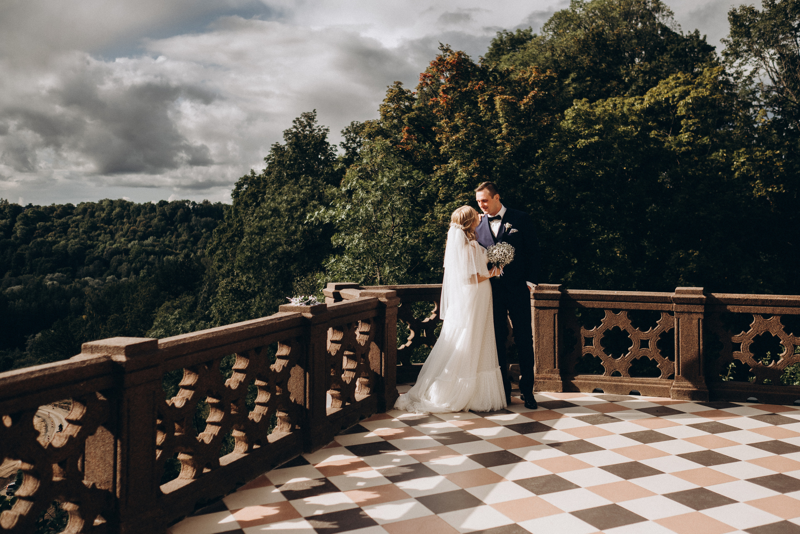 Kāzu foto stāsts Siguldā | Gita un Kaspars. Kāzu × Ģimenes notikumu fotografs Edgars Kalniņš