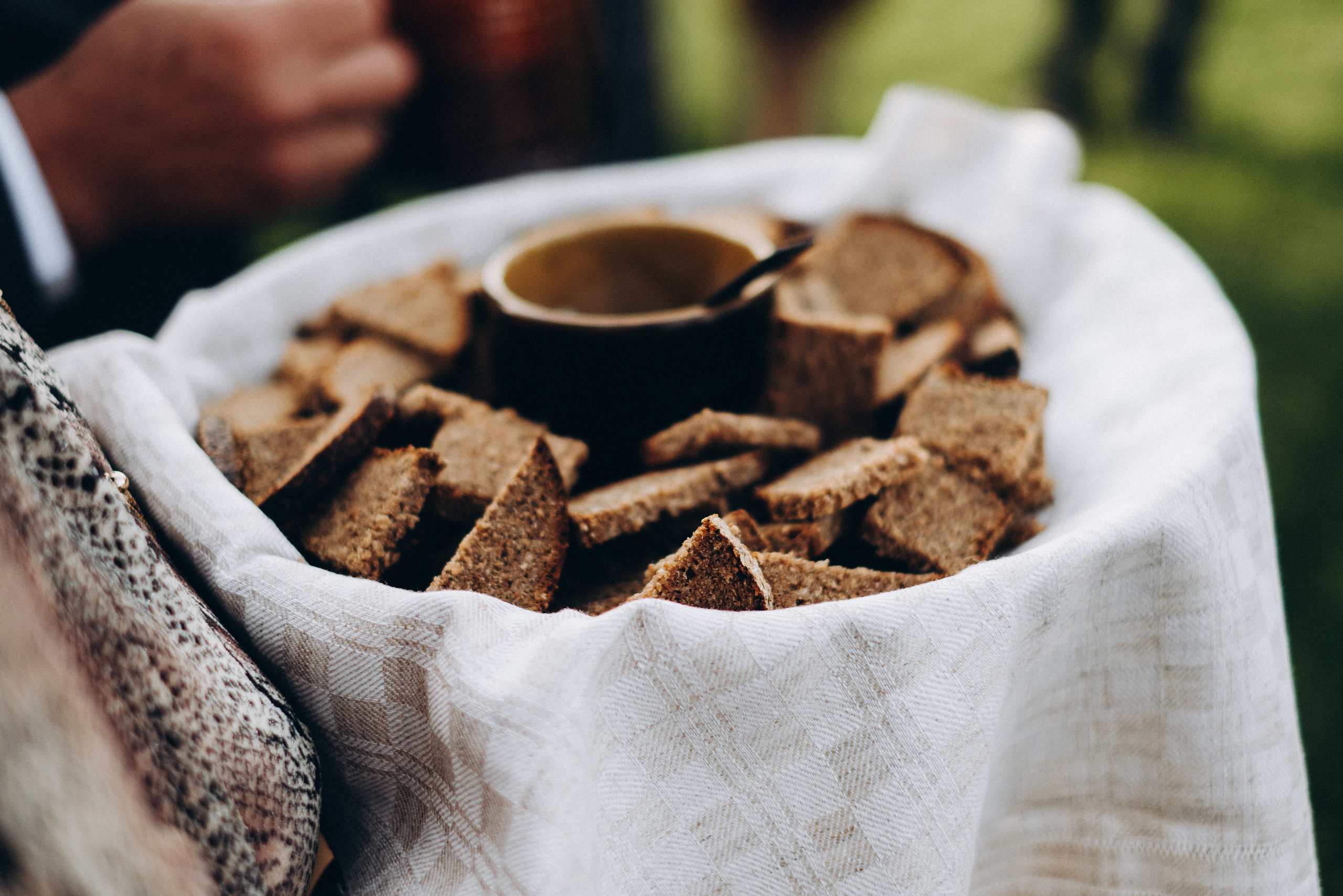 Kāzu foto stāsts Siguldā | Gita un Kaspars. Kāzu × Ģimenes notikumu fotografs Edgars Kalniņš