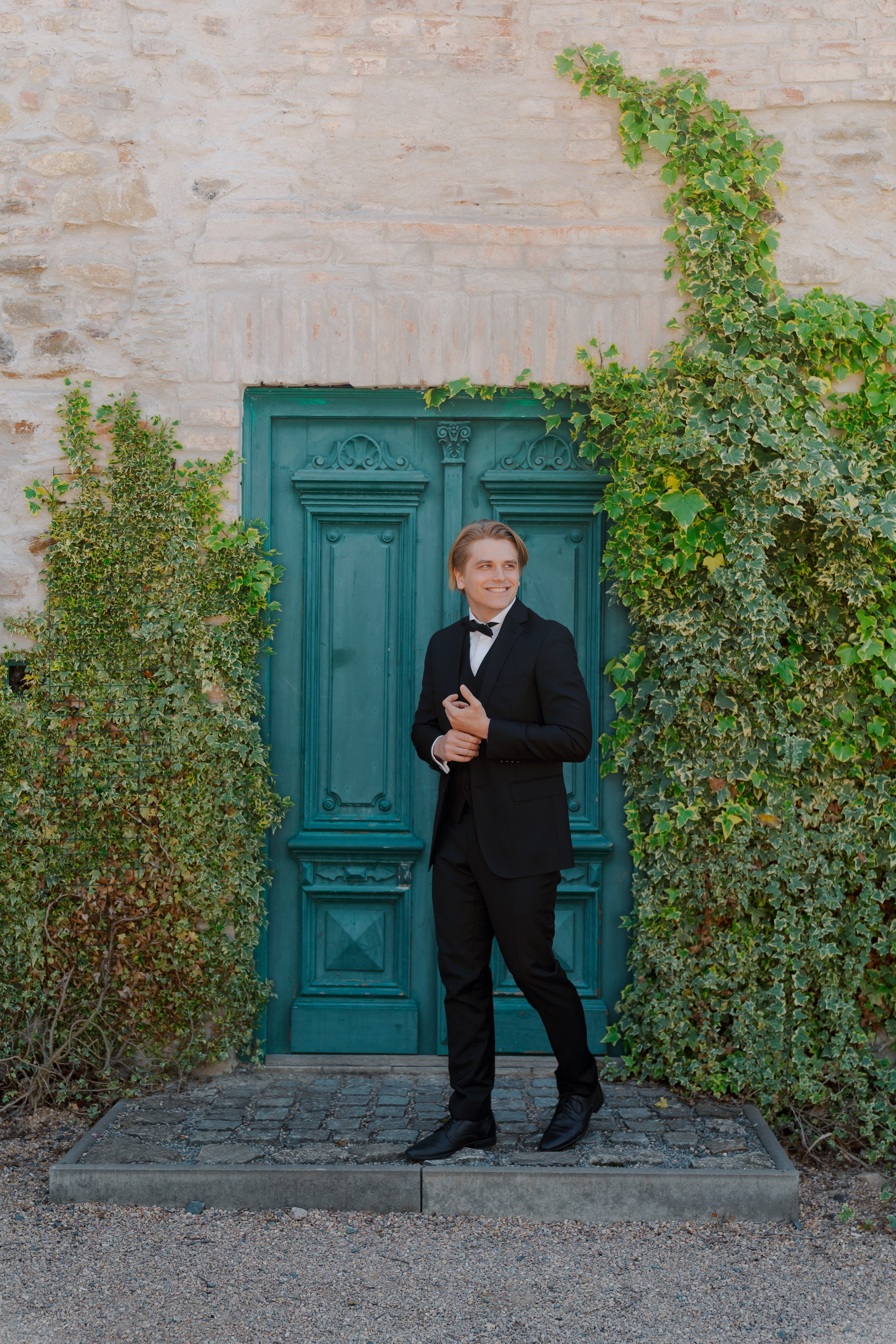 Whispers of Love: Thomas & Violeta's Wedding. Raw Studio: Capturing Elegant weddings accross Europe