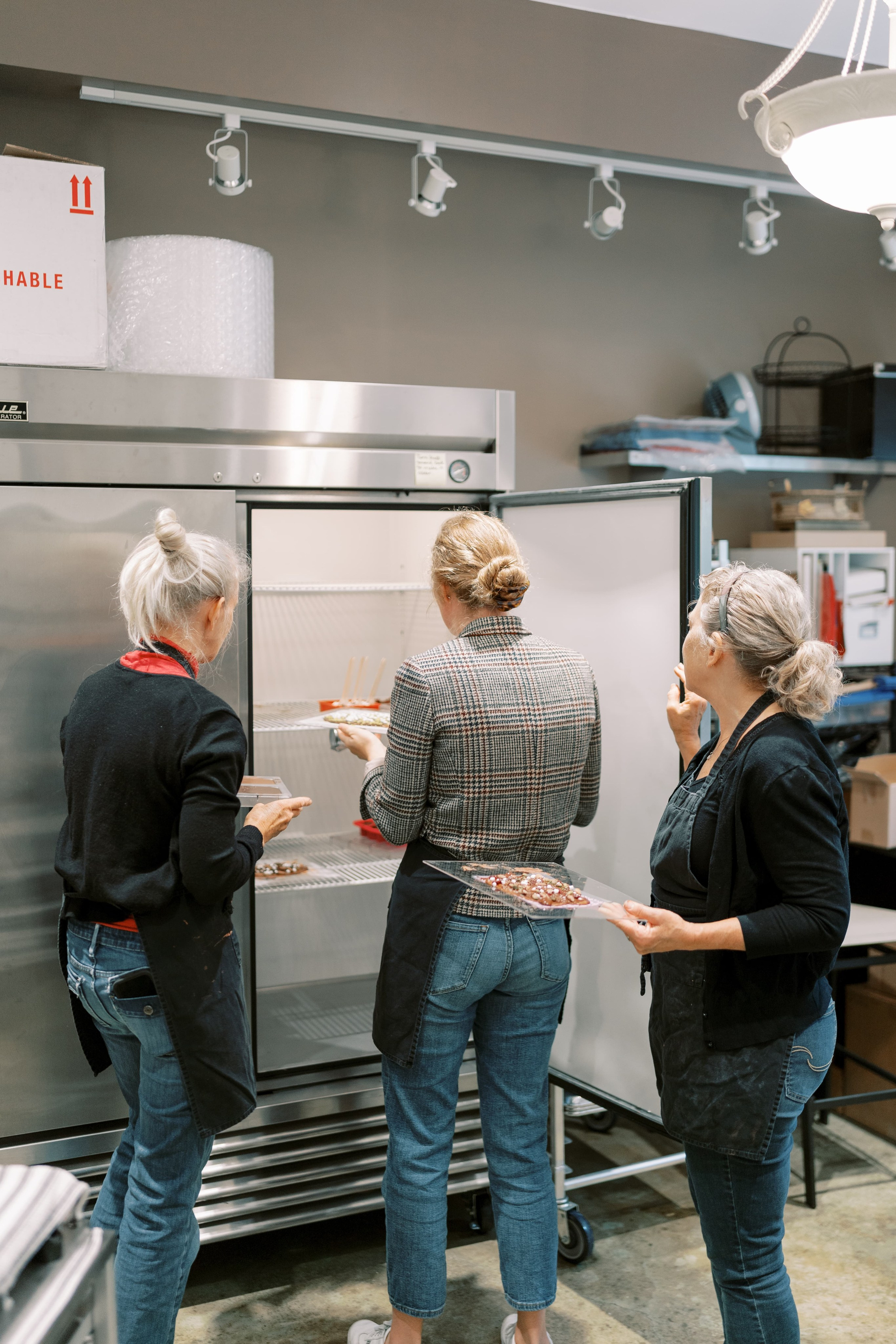 Event: Chocolate-Making Workshop. EVAN ARISTOV WEDDING PHOTOGRAPHY — Seattle Wedding Photographer