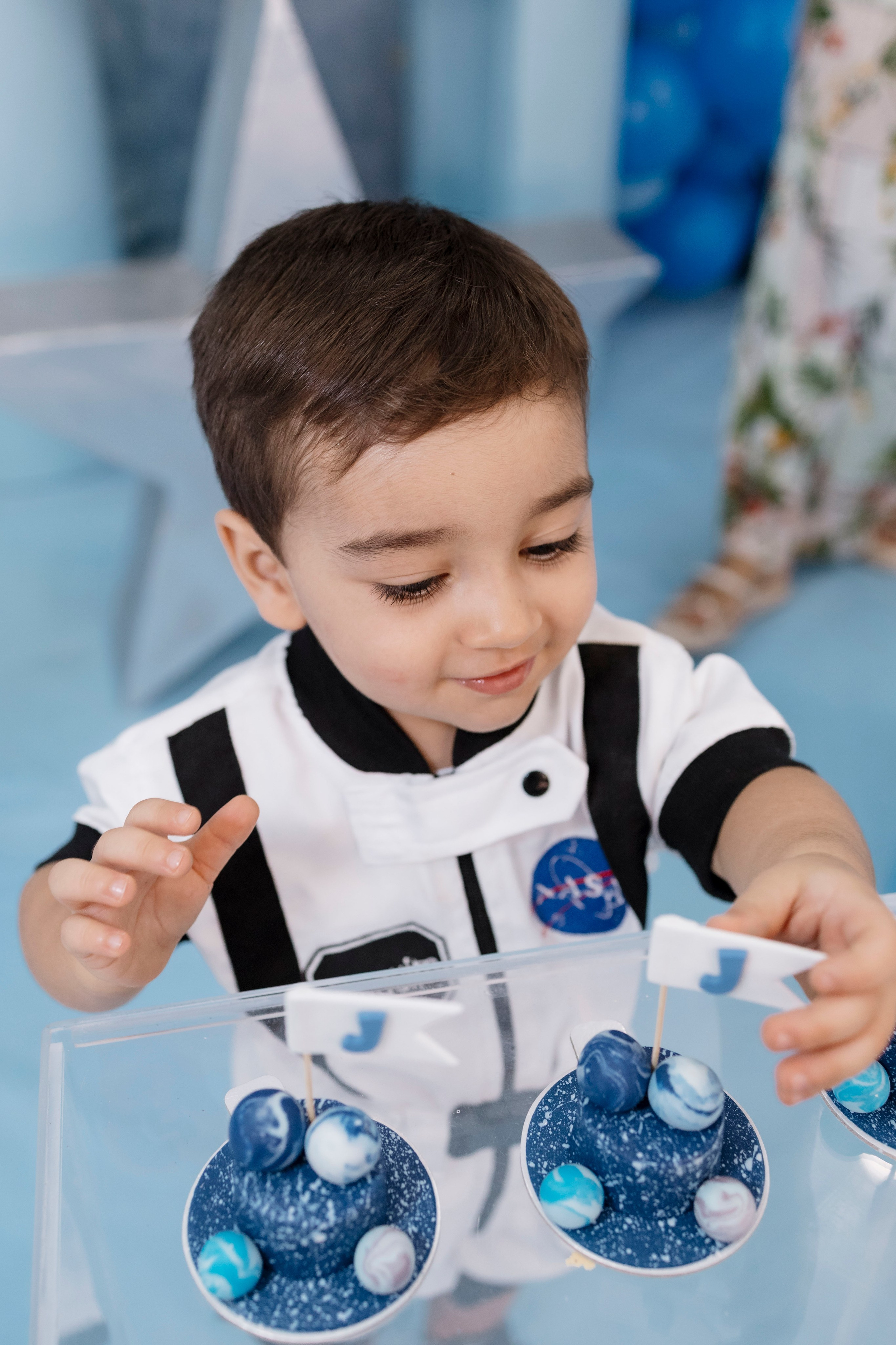 Joaquim aproveitando cada momento da sua festa de 2 anos