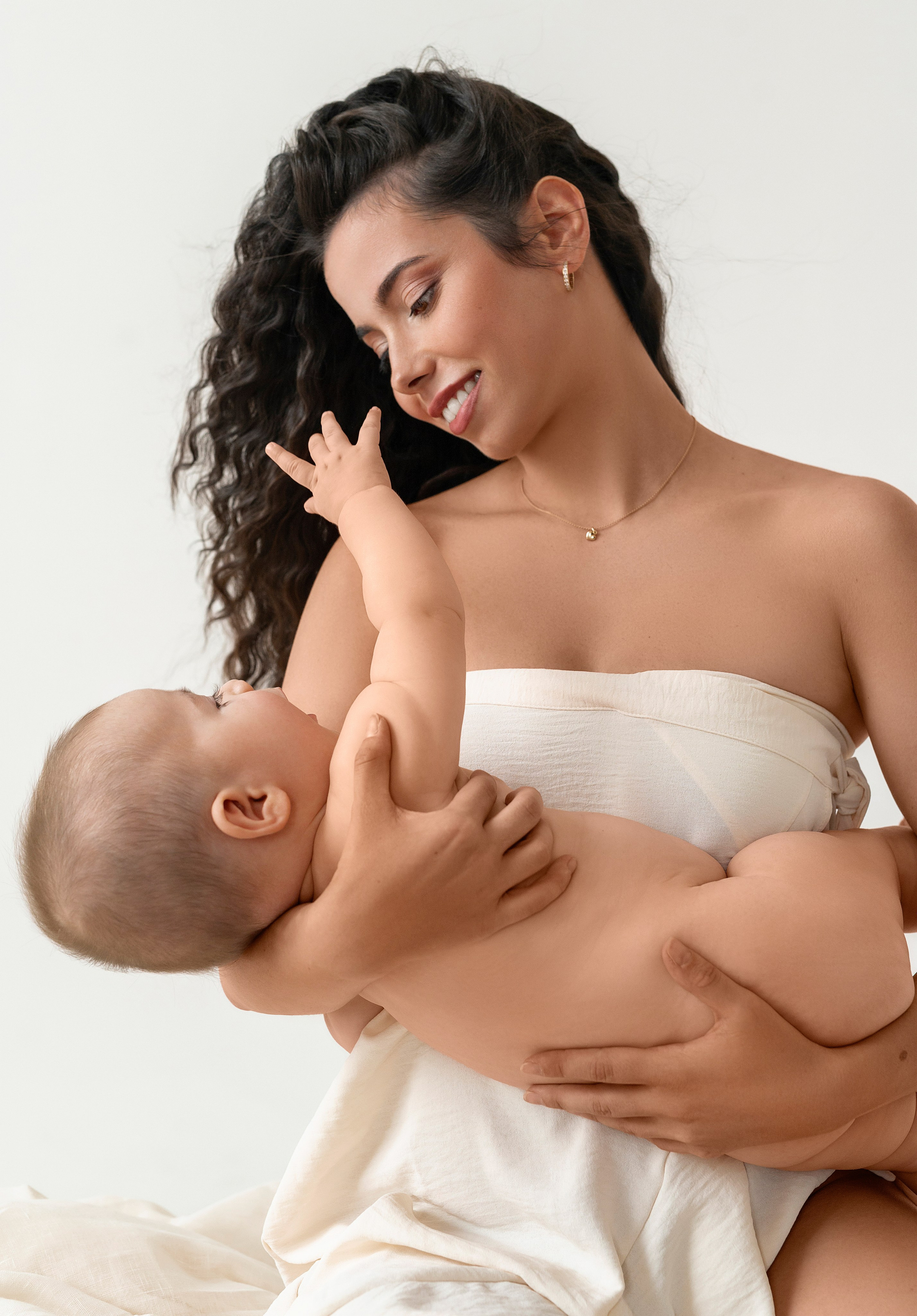 Ivana & Liam. Krása tehotenstva v objektíve — Maria Milosovic, tehotenská fotografka