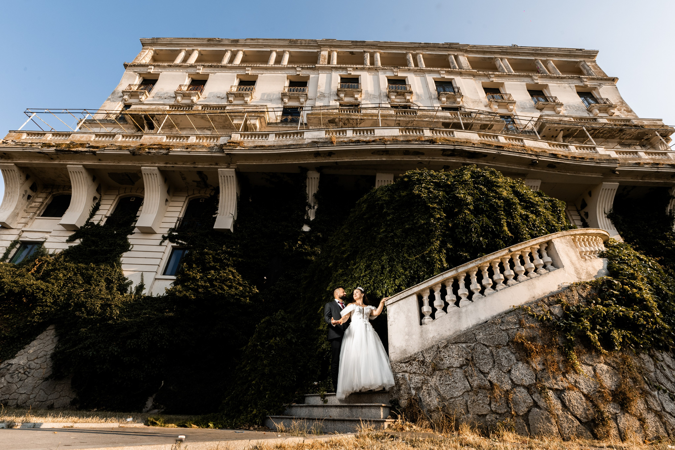 Andreea & Elvis Trash The Dress. MGS STUDIO