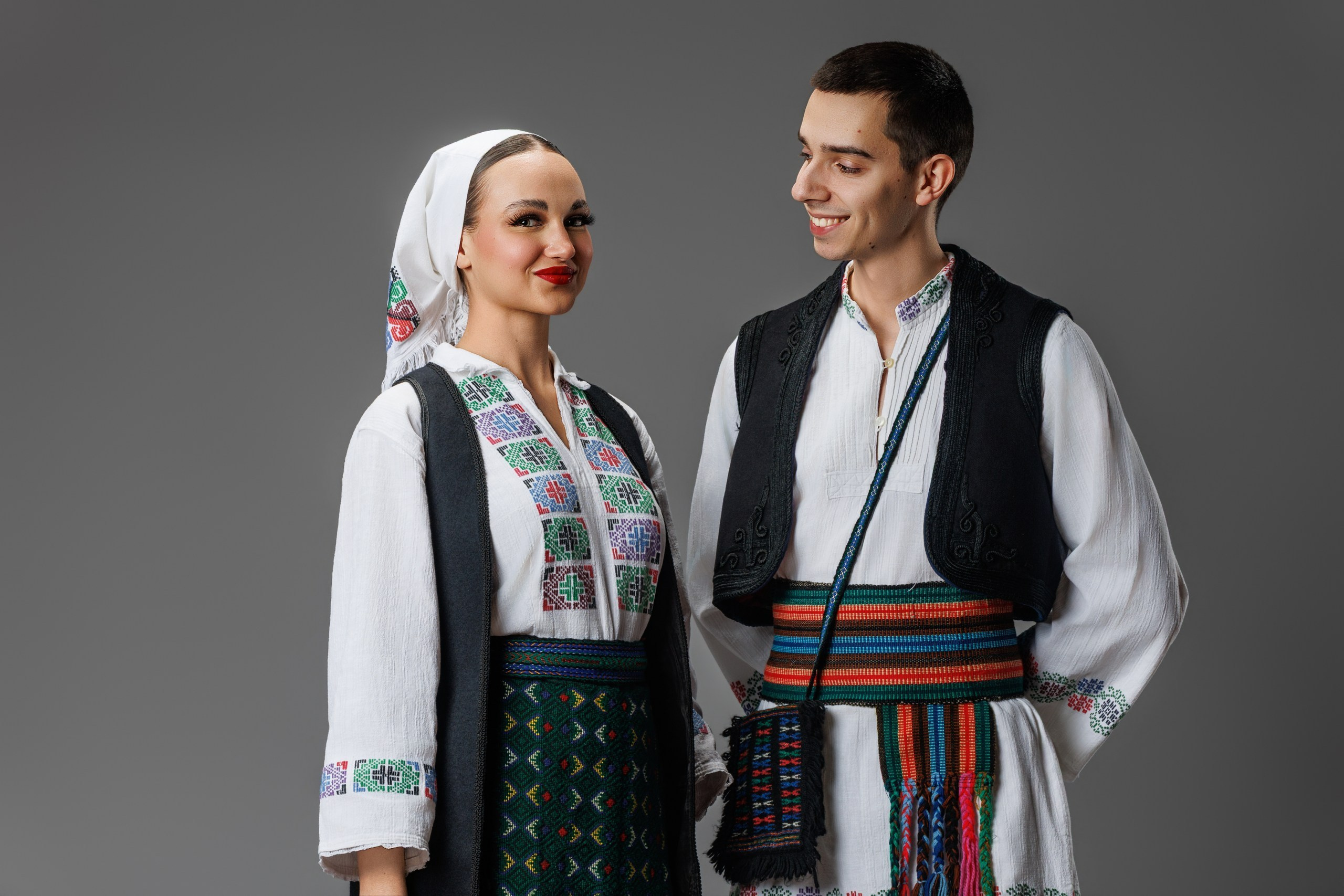 KUD LOLA — galerija nošnji. Namir Čomaga — fotograf iz Sarajeva, portreti, tradicija i kultura u fokusu objektiva