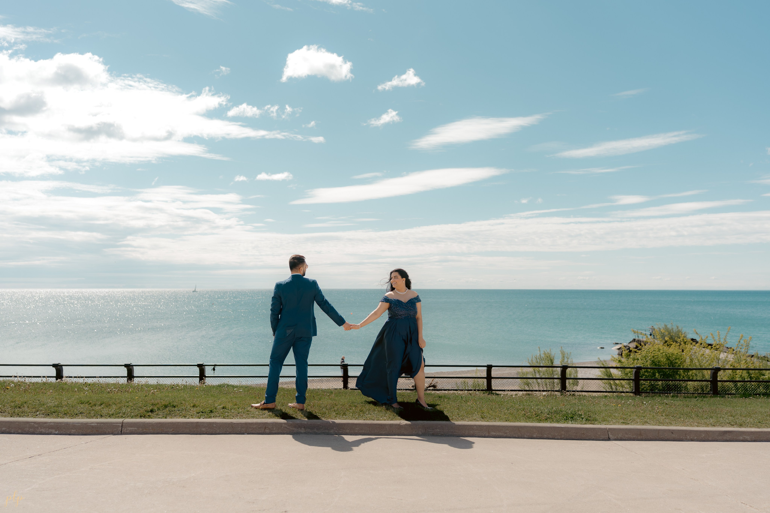 Dhairya and Krupali. Wedding Photographers and Filmmakers