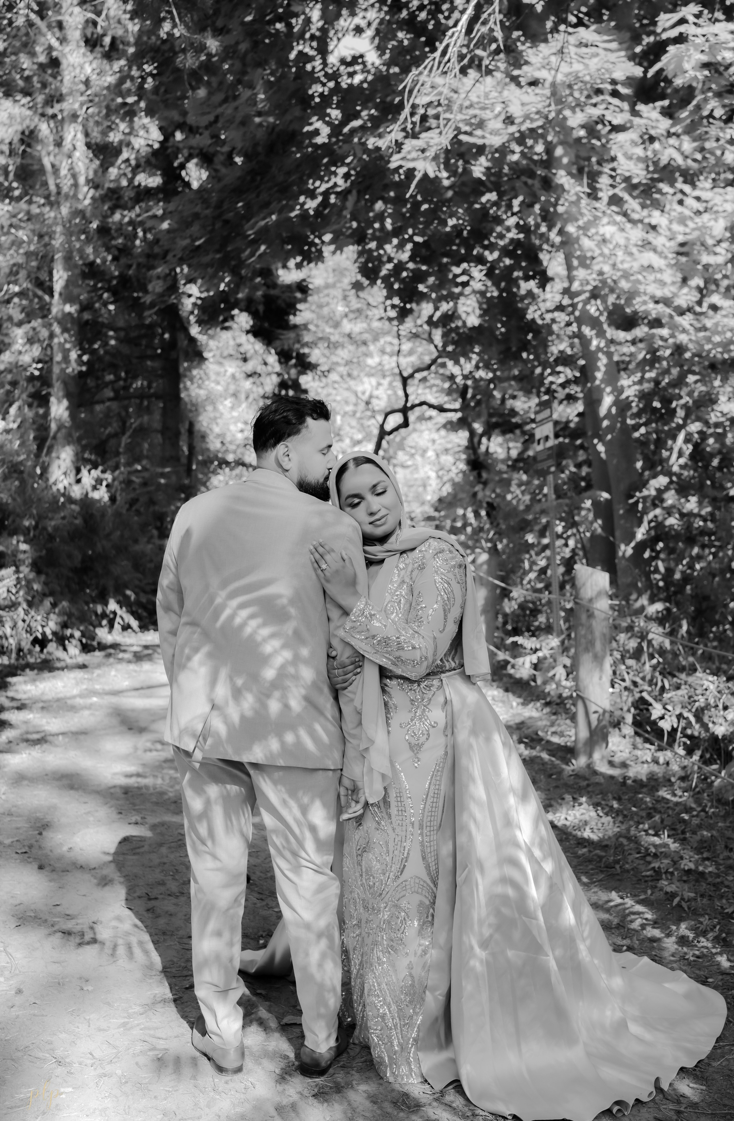 Saraf & Ahnaf. Wedding Photographers and Filmmakers