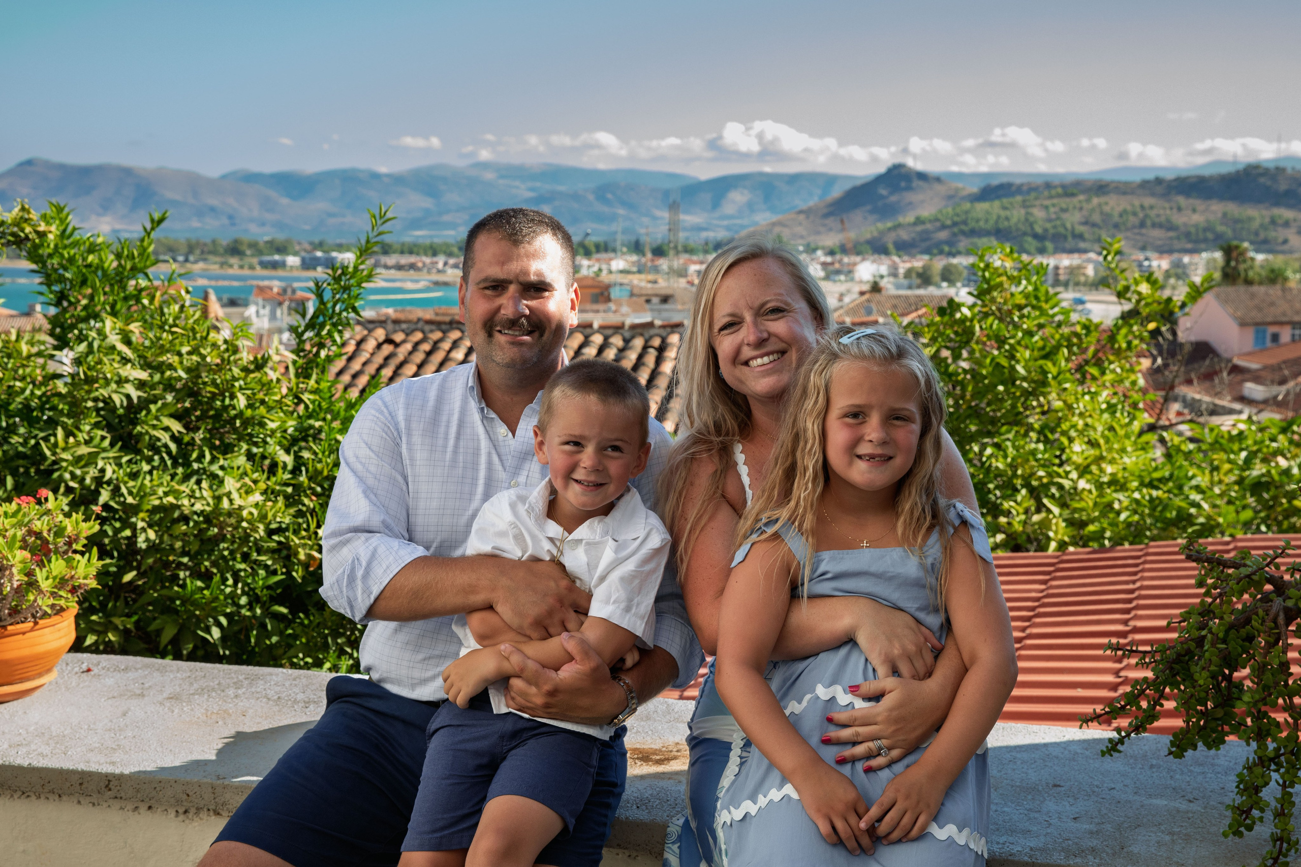 Family Kordalis (USA - Greece). Photographer Anya Khasapi. Nafplio, Greece