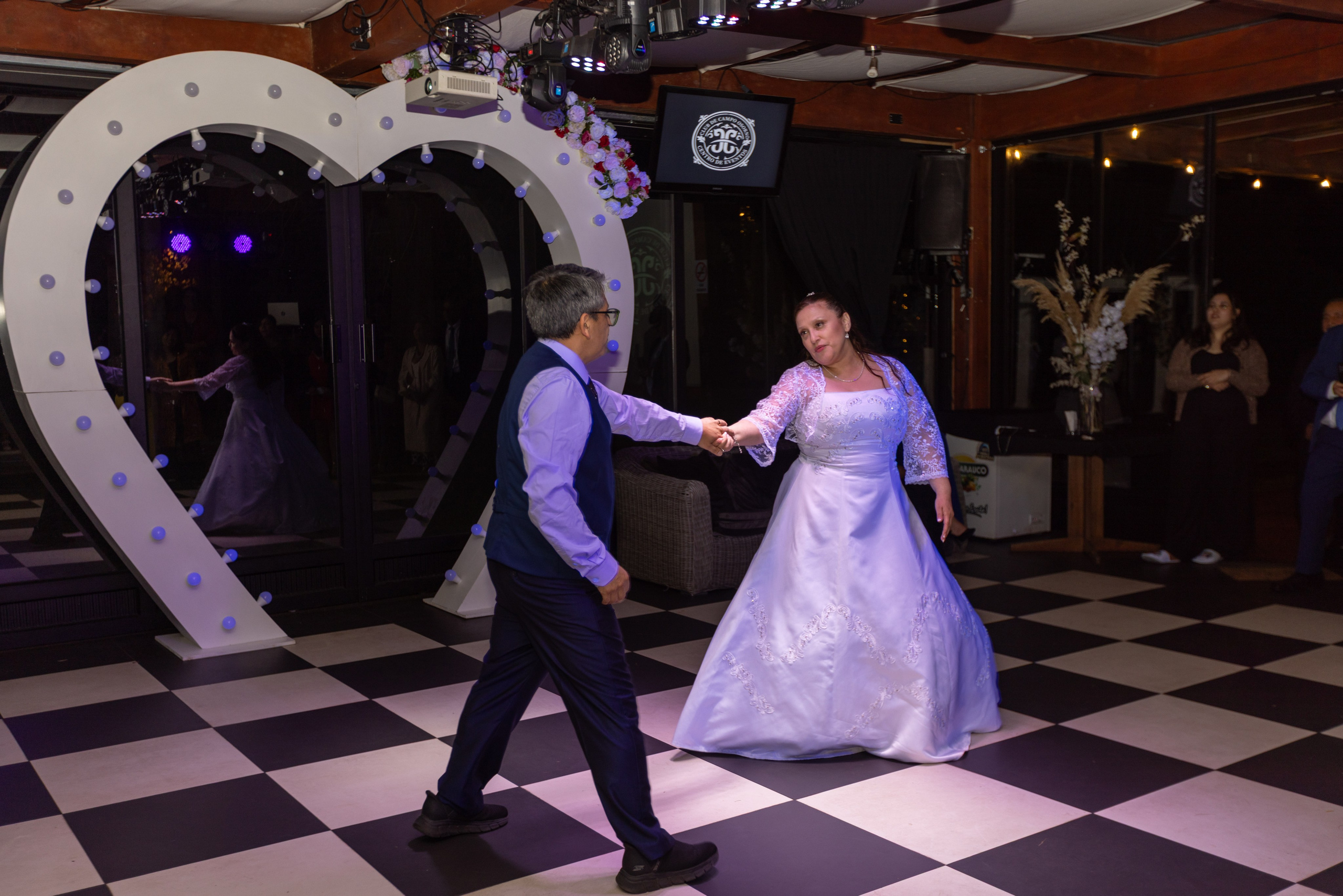 Cecilia y Patricio. Dinka & Emilio - El arte de preservar lo que no se repite