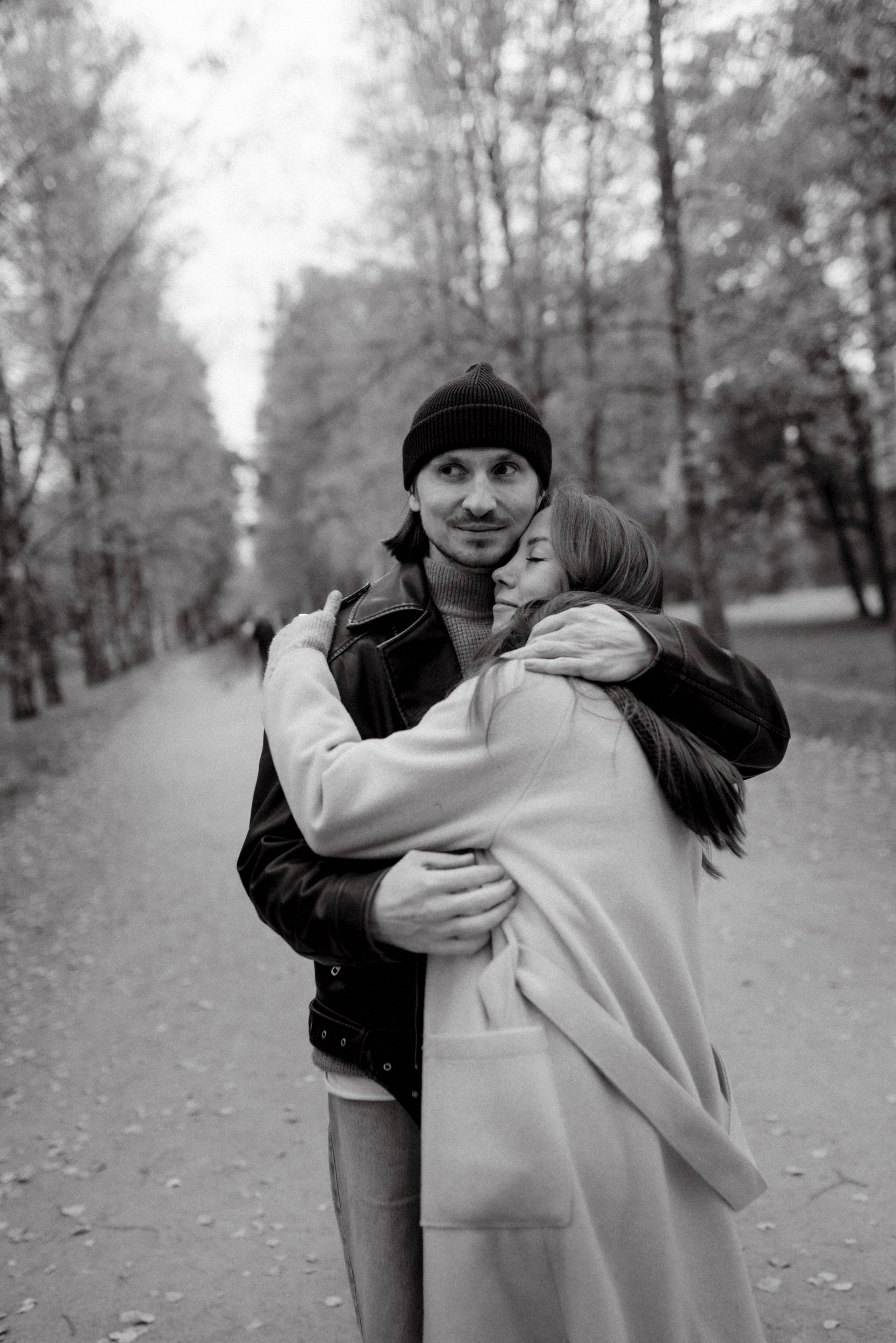 Julia + Vitaly. Polina Sobol — family & documentary photographer in Bern. Outdoor & urban photo sessions for families, kids and couples