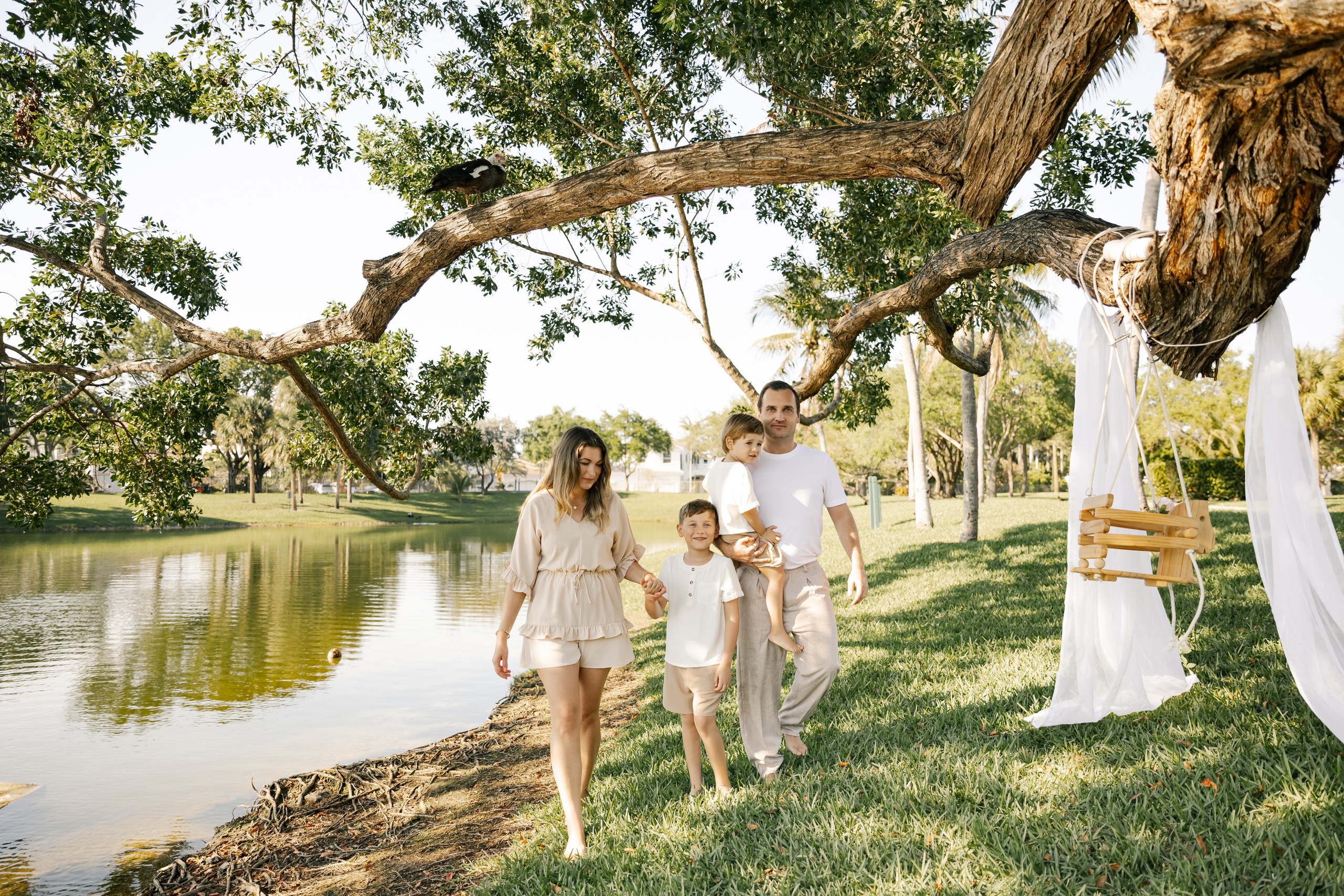 Birthday + props. Photographer in Miami, Family photographer, Event, Wedding