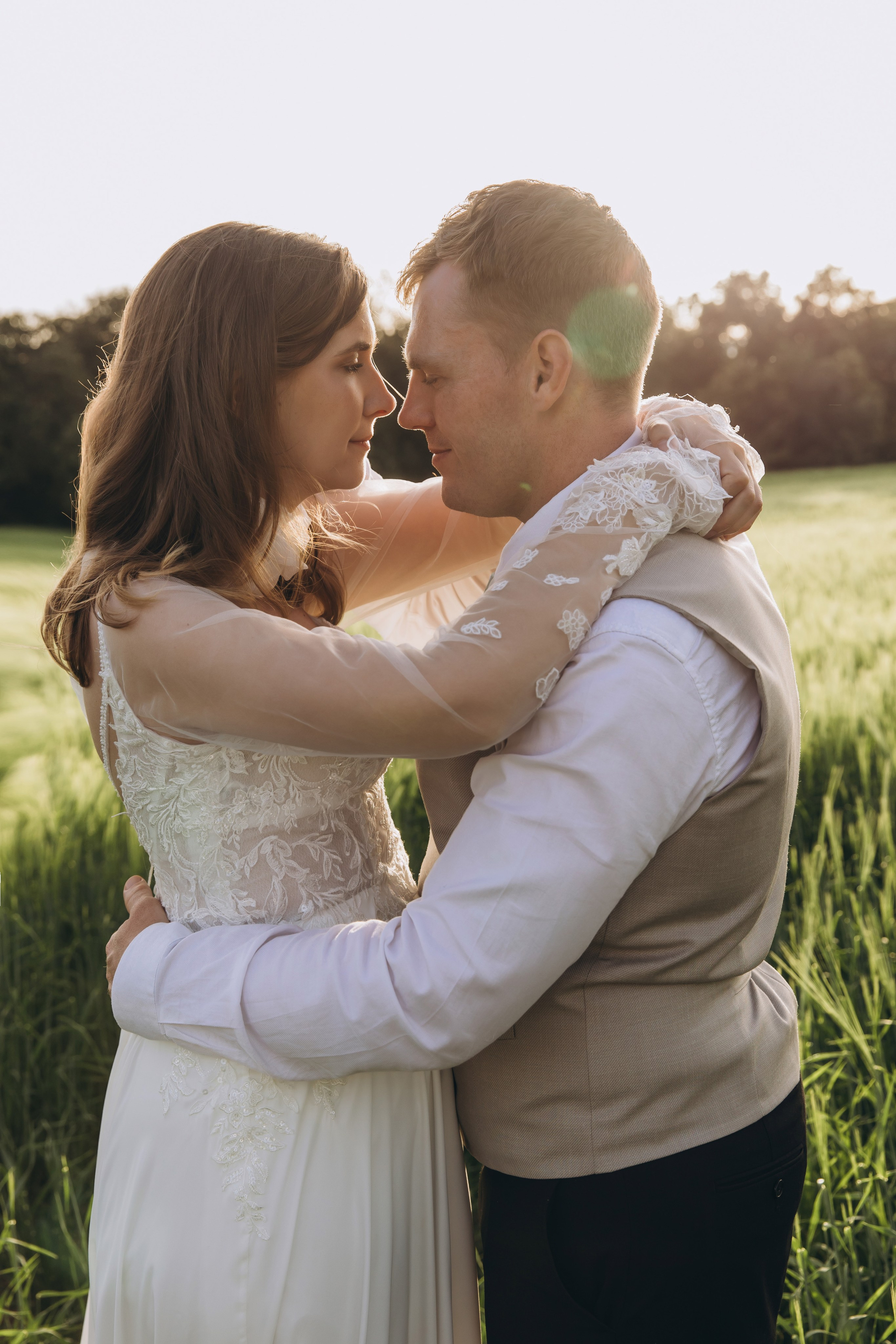 Bride walking on Barcelona beach – wedding photographer Spain.