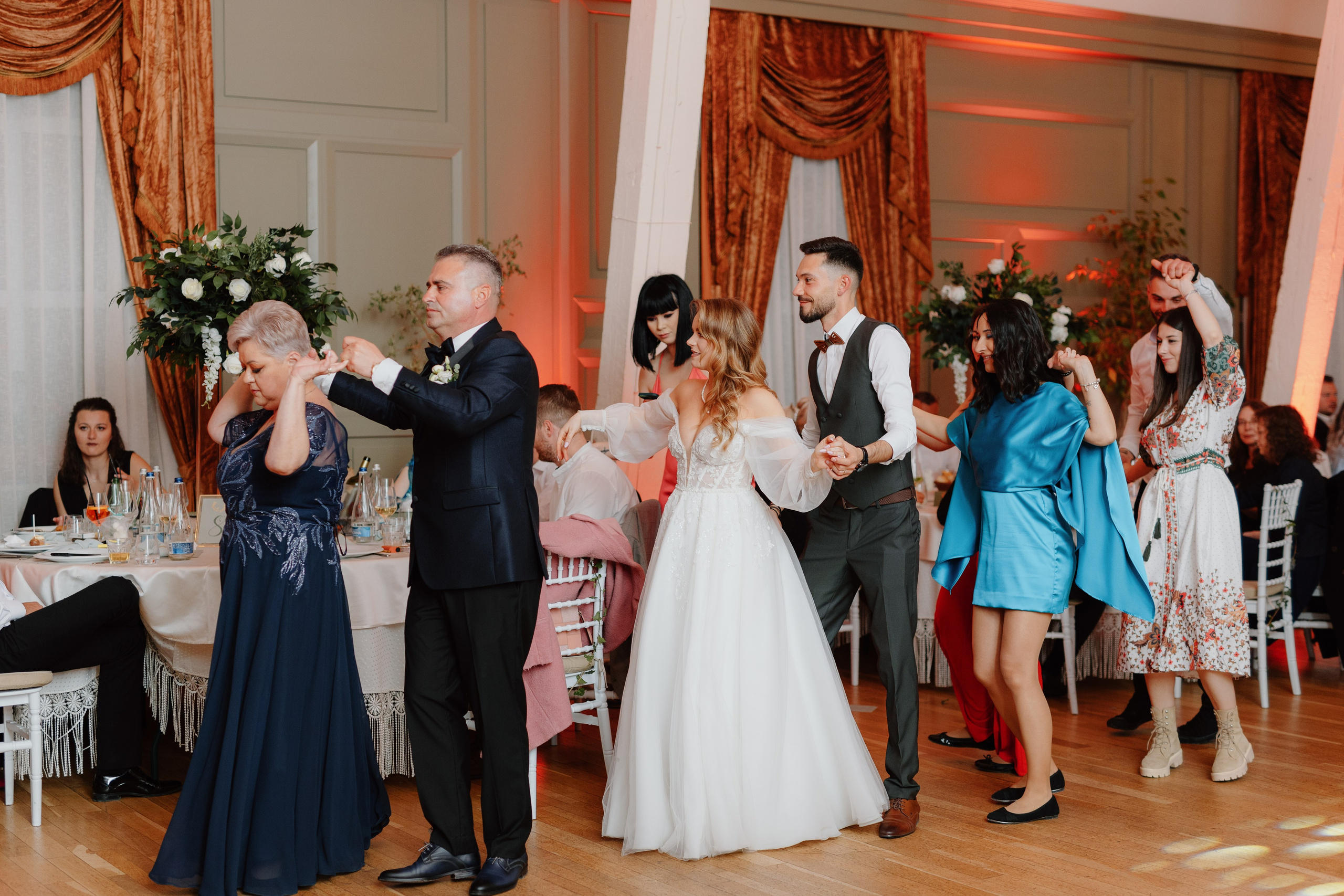 Nicoleta & Lucian. Main