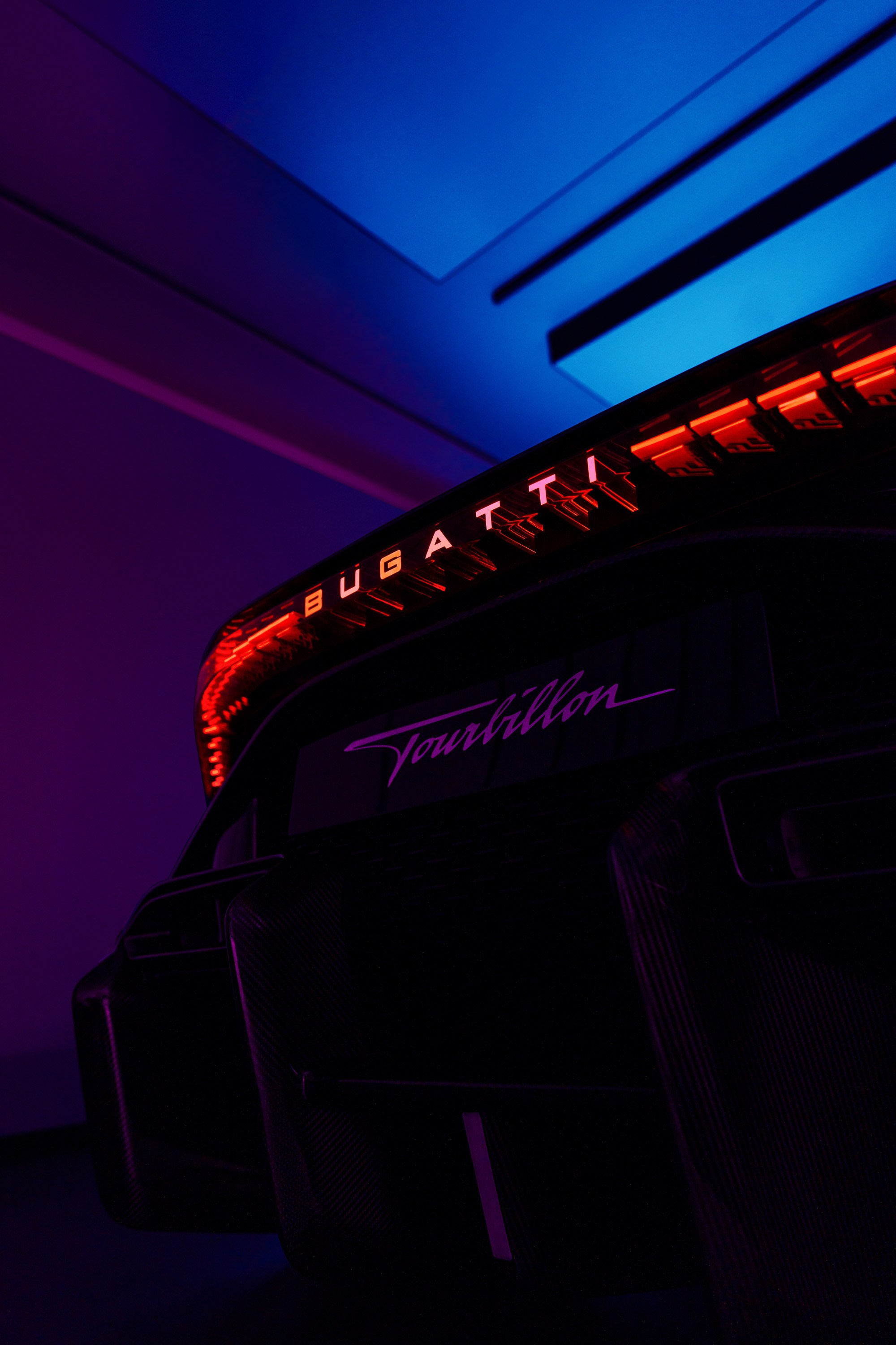 BUGATTI. WORLDWIDE COMMERCIAL AUTOMOTIVE PHOTOGRAPHER