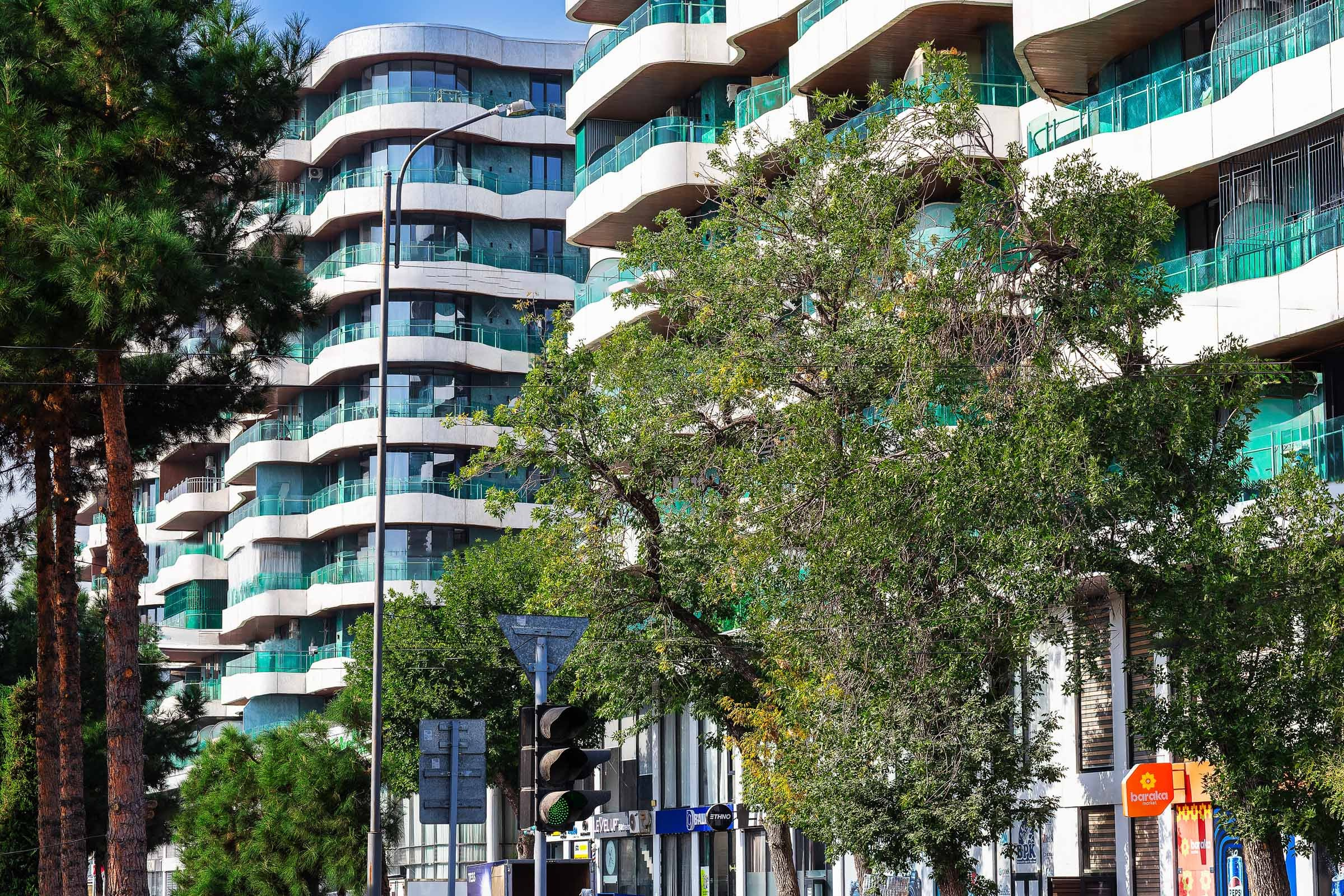 Интерьерная фотосъёмка, Ташкент — стильная гостиная с современным декором.