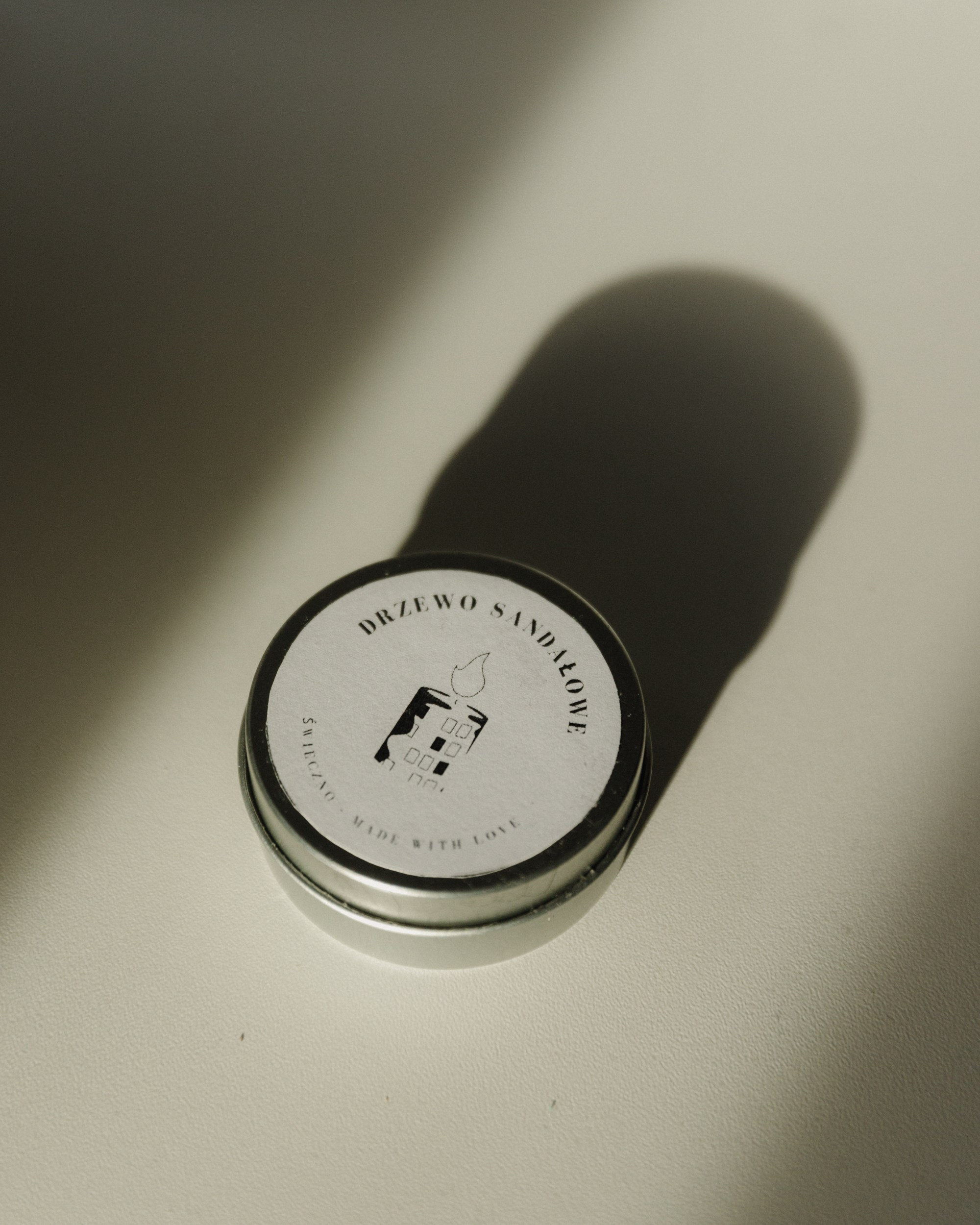 Candles | insta content. Kaja | fotograf we Wrocławiu | ludzie i psy