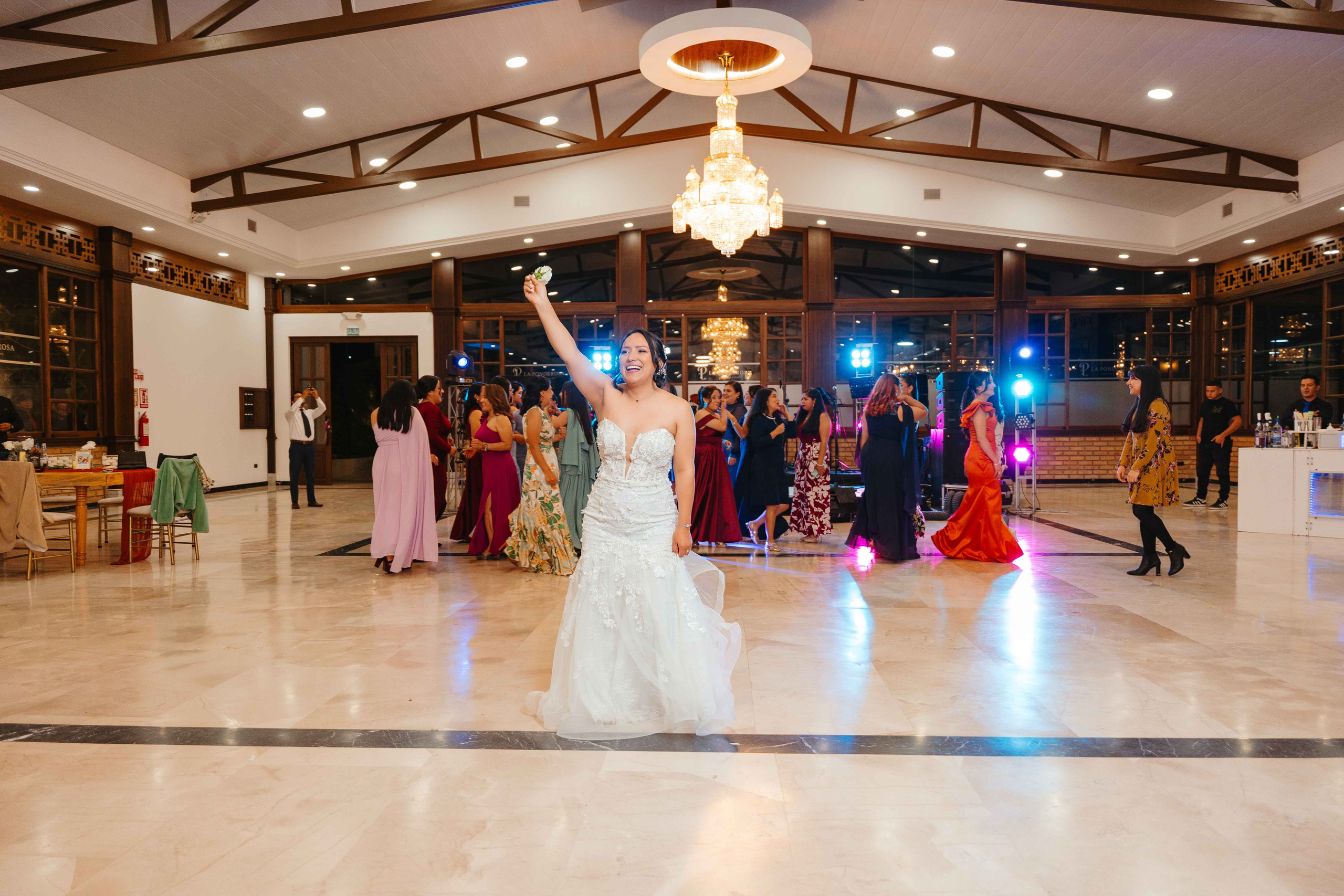 Karol y Jairon. Fotógrafo de bodas en Loja Ecuador | Piero Alvarez PH