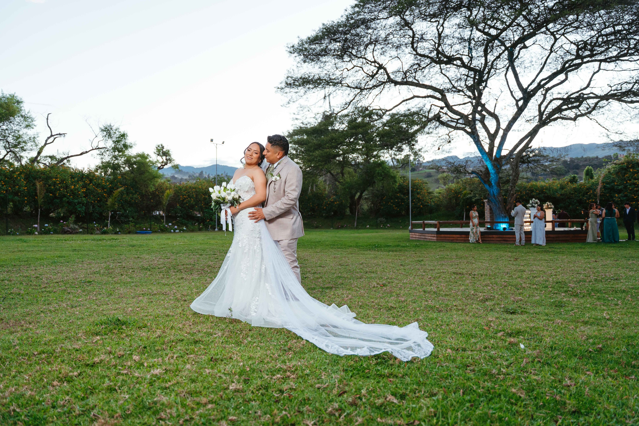 Karol y Jairon. Fotógrafo de bodas en Loja Ecuador | Piero Alvarez PH