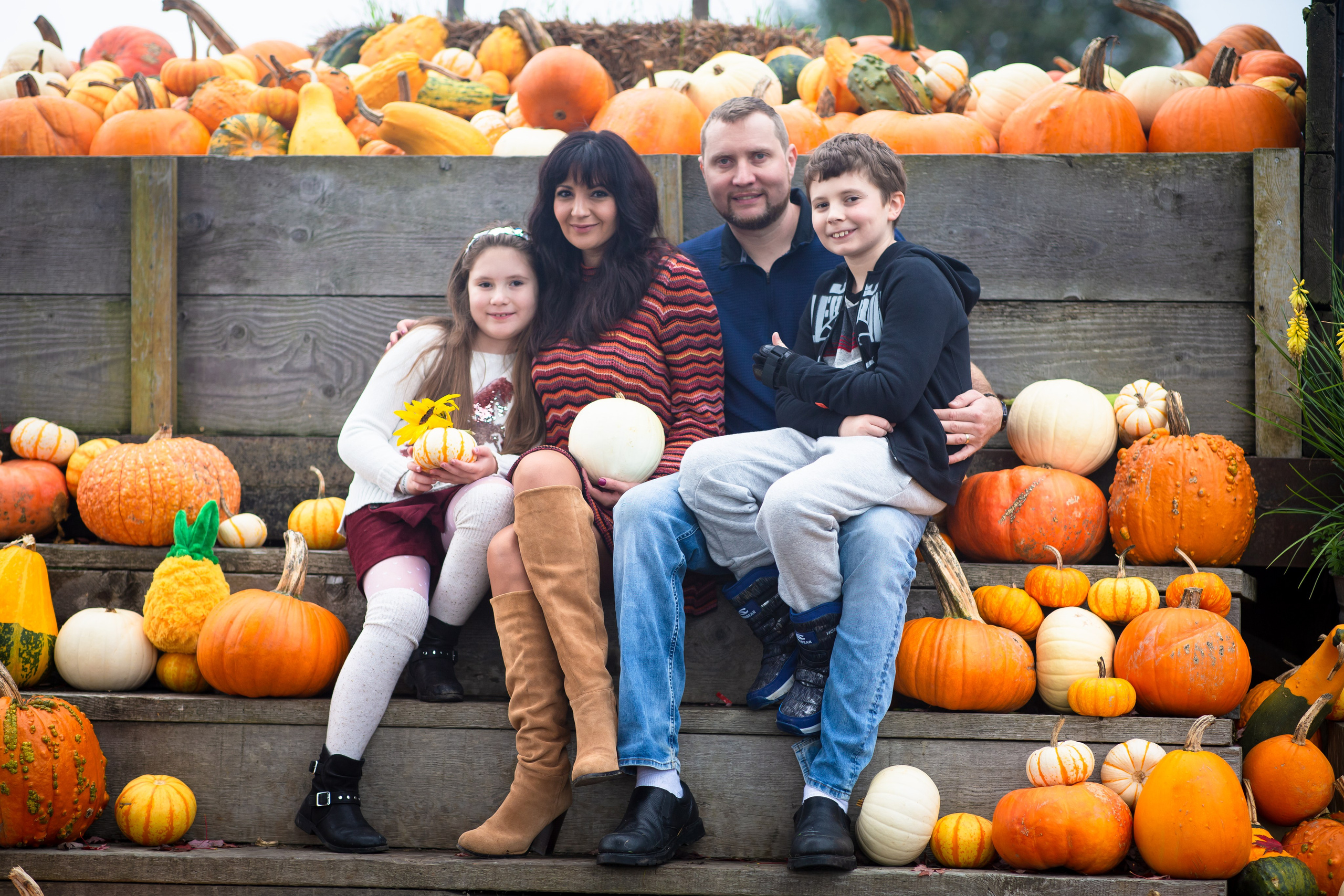 Fall. YuAnna studio. Family & Kids Photographer in Seattle area, located in