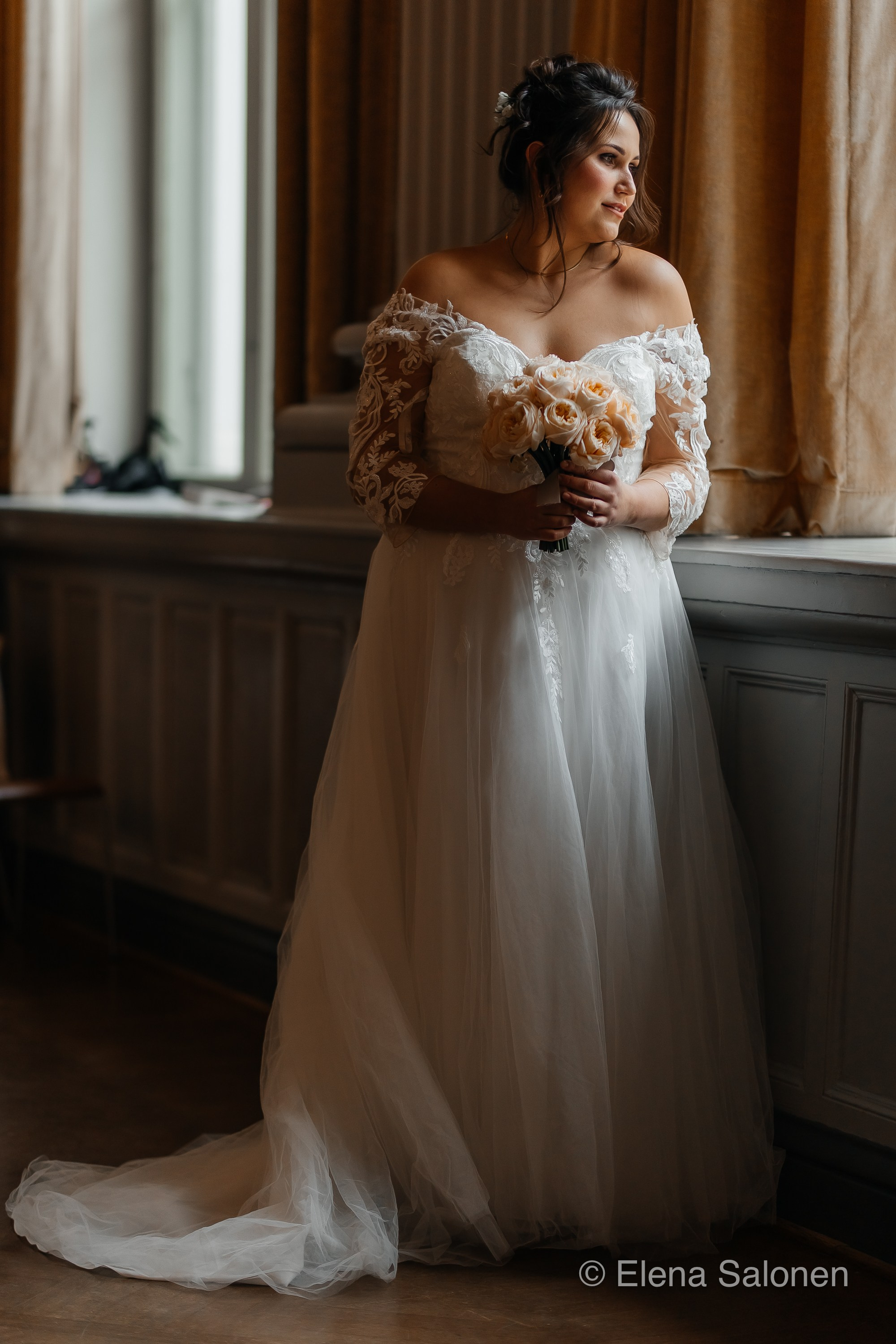 Iso hääkuvaus Helsingissä. Valokuvaaja Lahti, Helsinki Elena Salonen