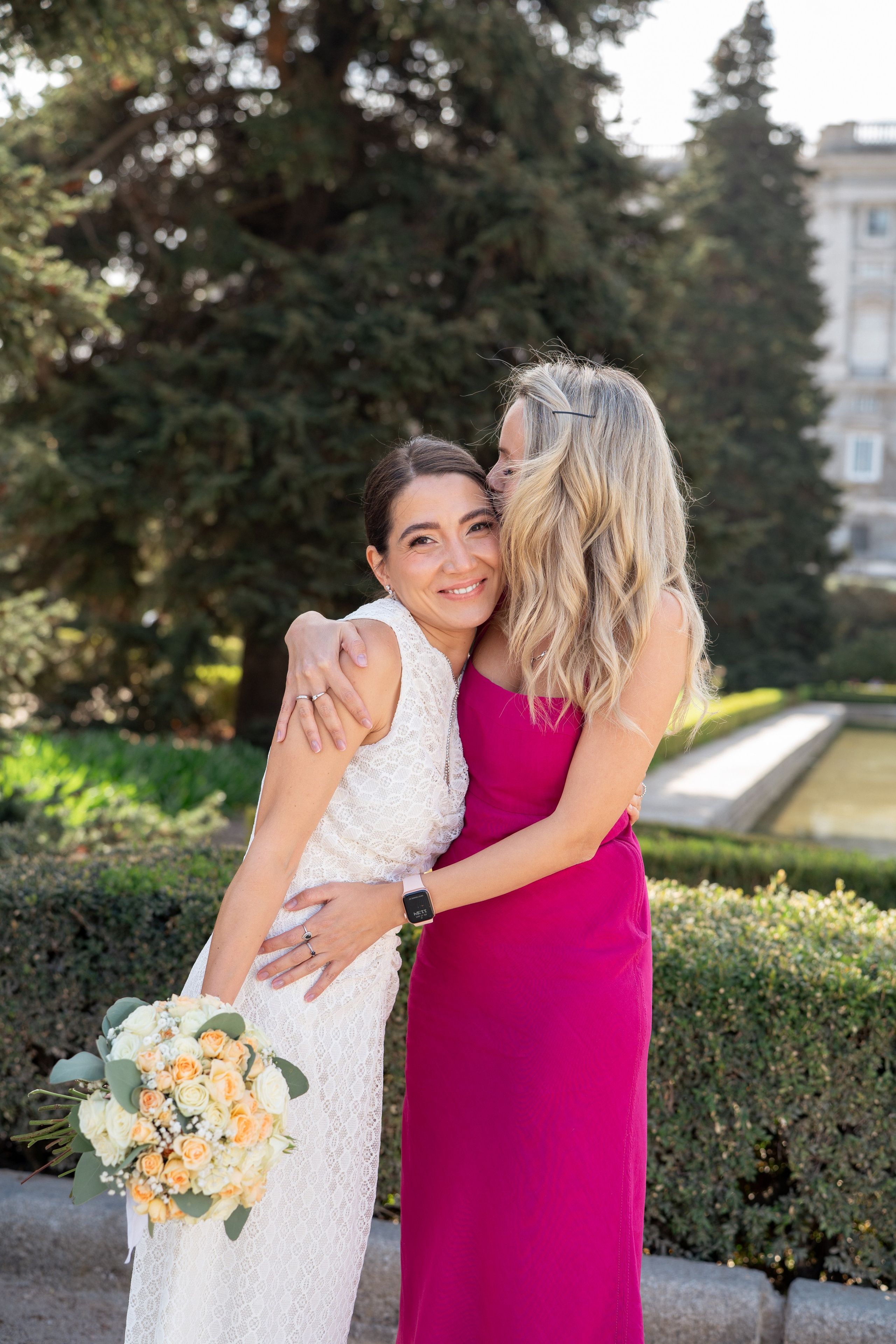 Elopement photoshoot in Madrid city centre. Fotógrafo en Madrid, España. Alyona Belyaninova