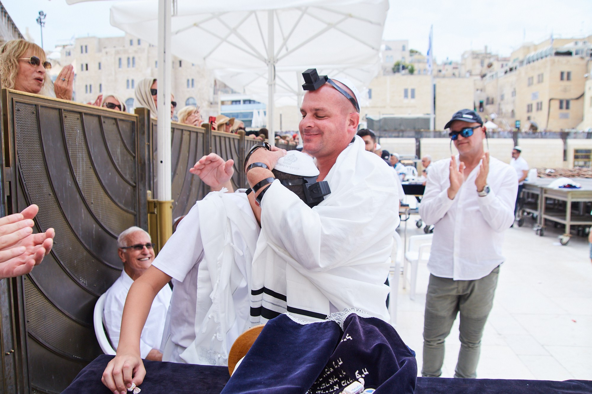 Бар-мицва на Котеле 2. Портретный и репортажный фотограф в Израиле Рома Бирман