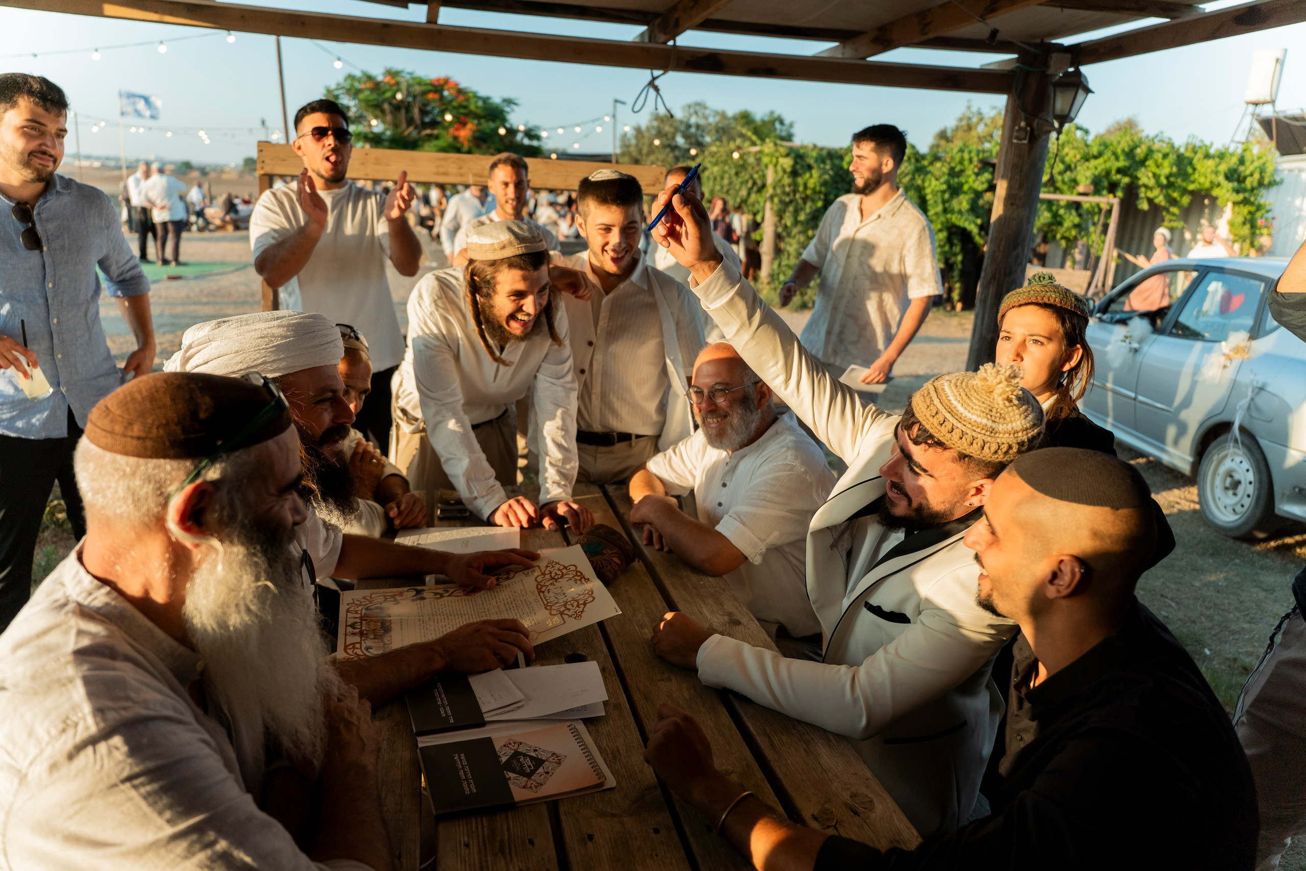 אביה ואחיה. יוסף מזרחי צילום חתונה, ברית וזוגיות. צלם מקצועי שאוהב להוציא אתכם הכי יפים ברגעים הכי מרגשים