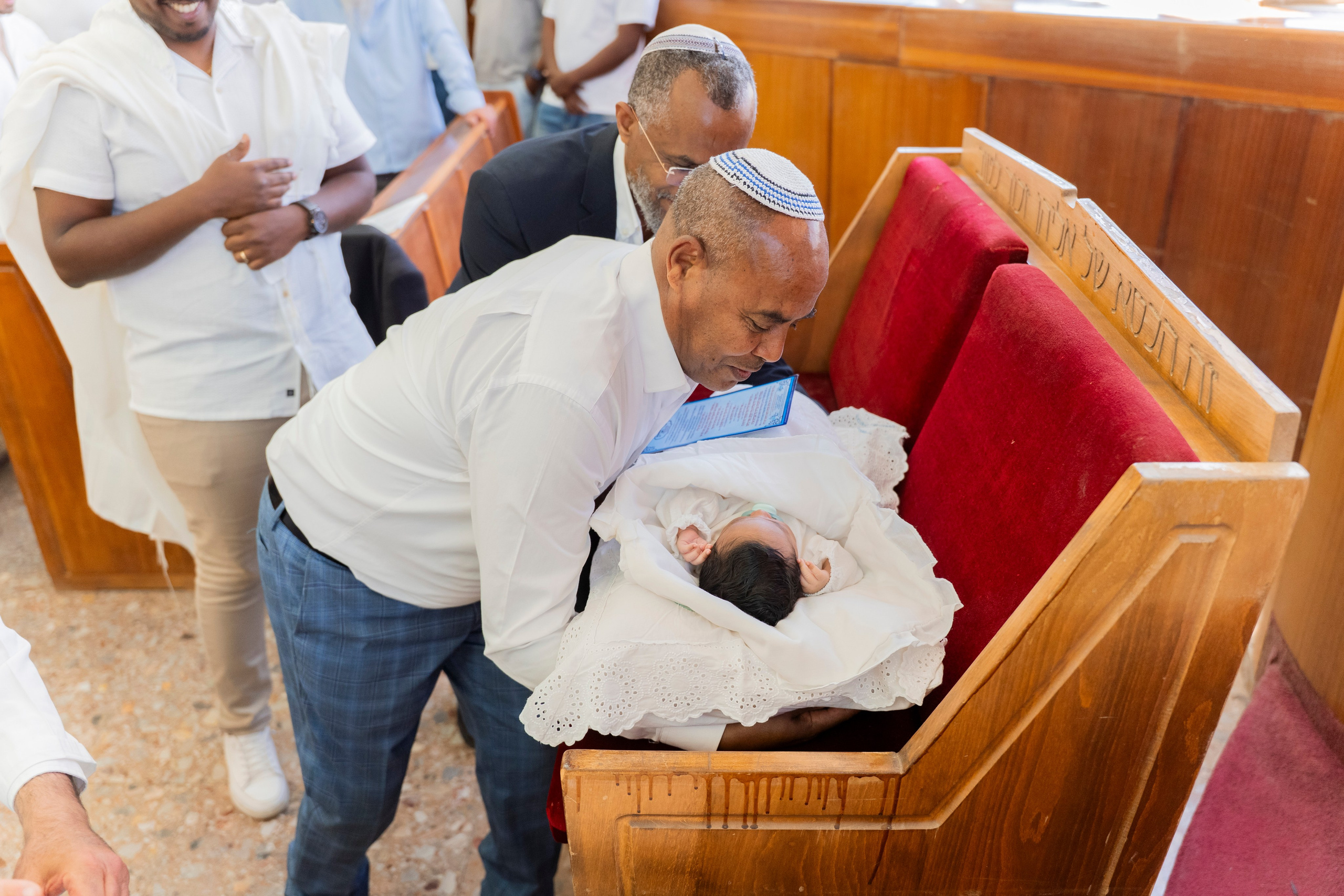 משפחת סלומון. יוסף מזרחי צילום חתונה, ברית וזוגיות. צלם מקצועי שאוהב להוציא אתכם הכי יפים ברגעים הכי מרגשים