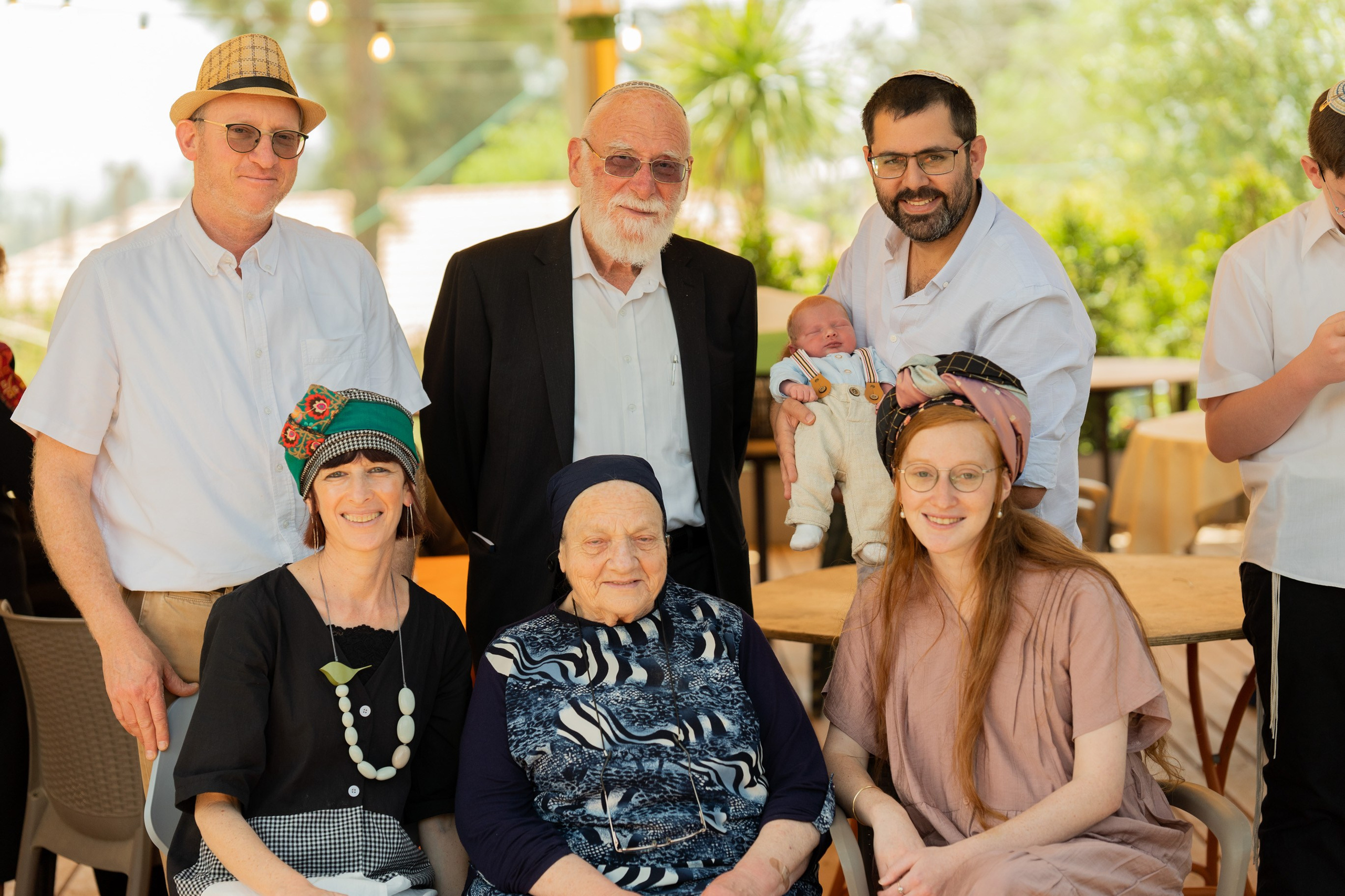 משפחת ברנד. יוסף מזרחי צילום חתונה, ברית וזוגיות. צלם מקצועי שאוהב להוציא אתכם הכי יפים ברגעים הכי מרגשים