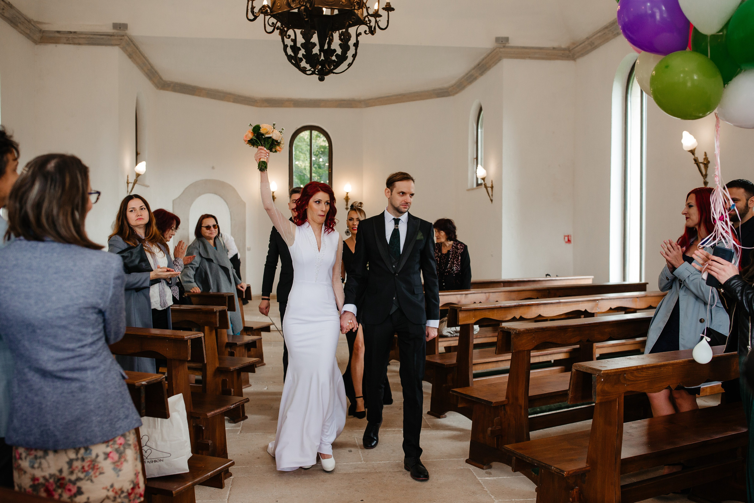 Nunta Elena & Tudor — Fotografie de nuntă în stil natural și elegant. Rares Bucur is a professional wedding photographer based in Cluj-Napoca, Romania, specializing in wedding photography