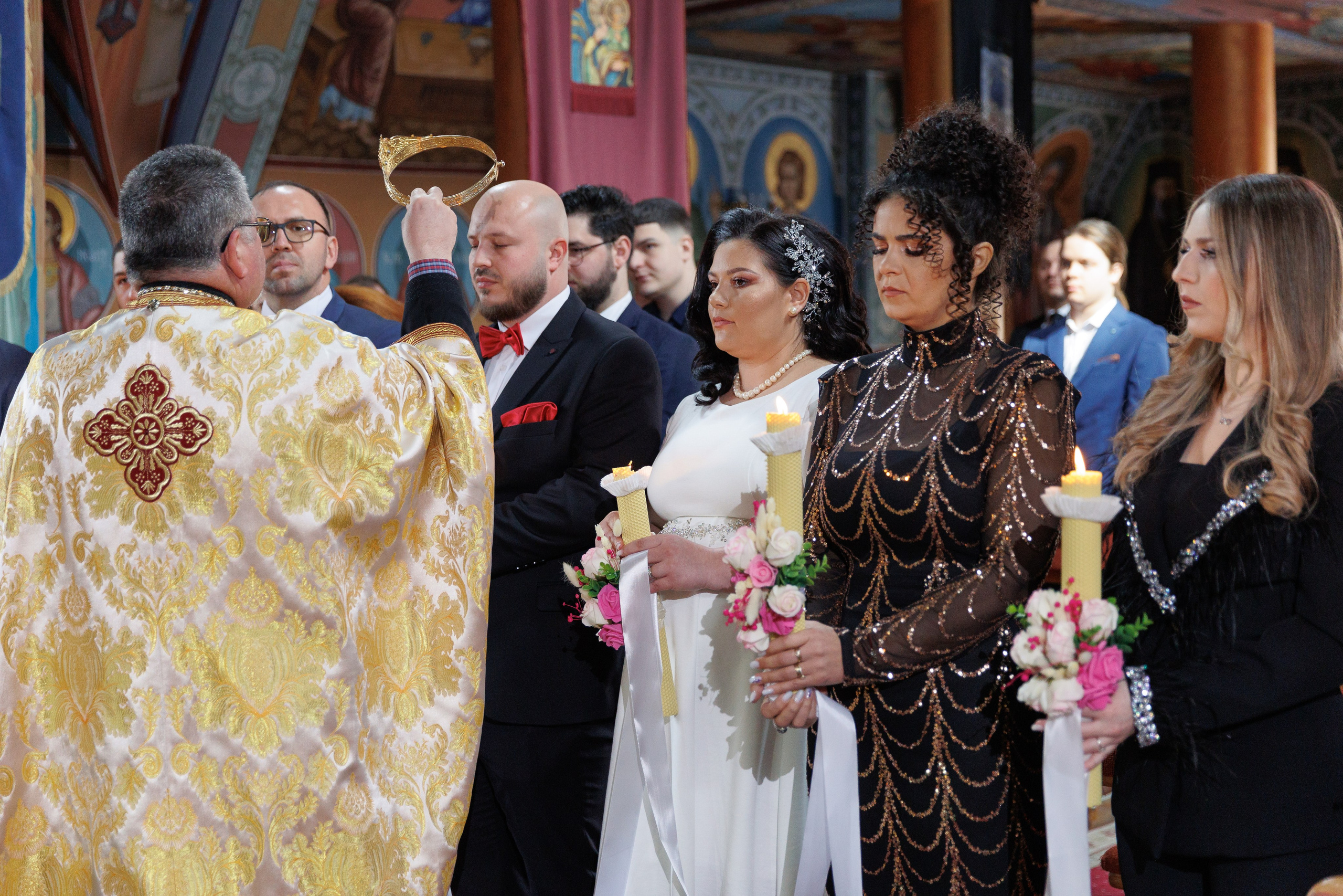 Andreea & Radu — simplu, autentic, al lor. Rares Bucur is a professional wedding photographer based in Cluj-Napoca, Romania, specializing in wedding photography