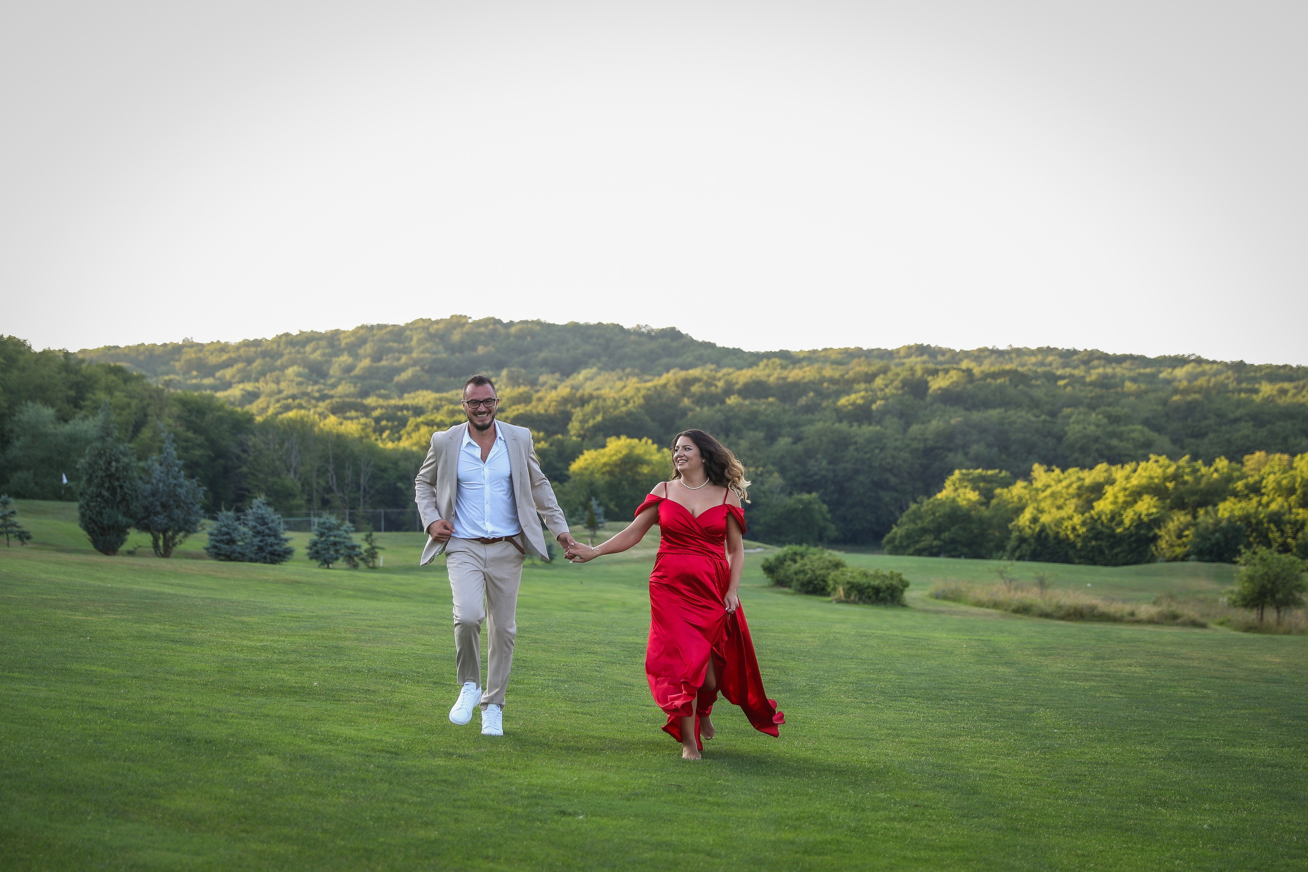 Nunta Anastasiei și a lui Ionuț de la SunGarden Cluj-Napoca a fost o “nunta de vis”. Rares Bucur is a professional wedding photographer based in Cluj-Napoca, Romania, specializing in wedding photography