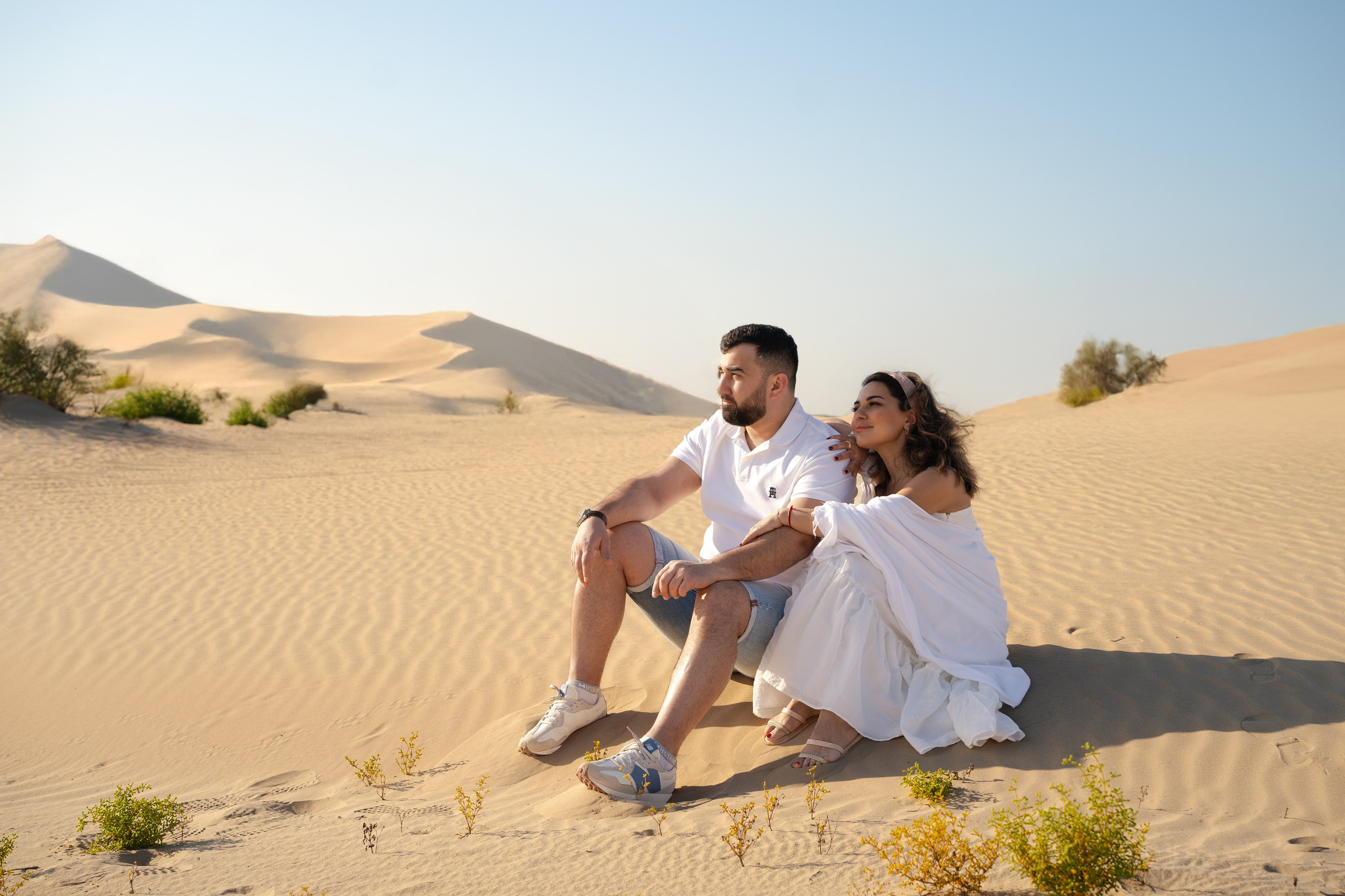 Desert Photoshoot in Abu Dhabi — Magic of Light, Wind & Emotion. Mariia Safronova is your photographer in Abu Dhabi and Dubai