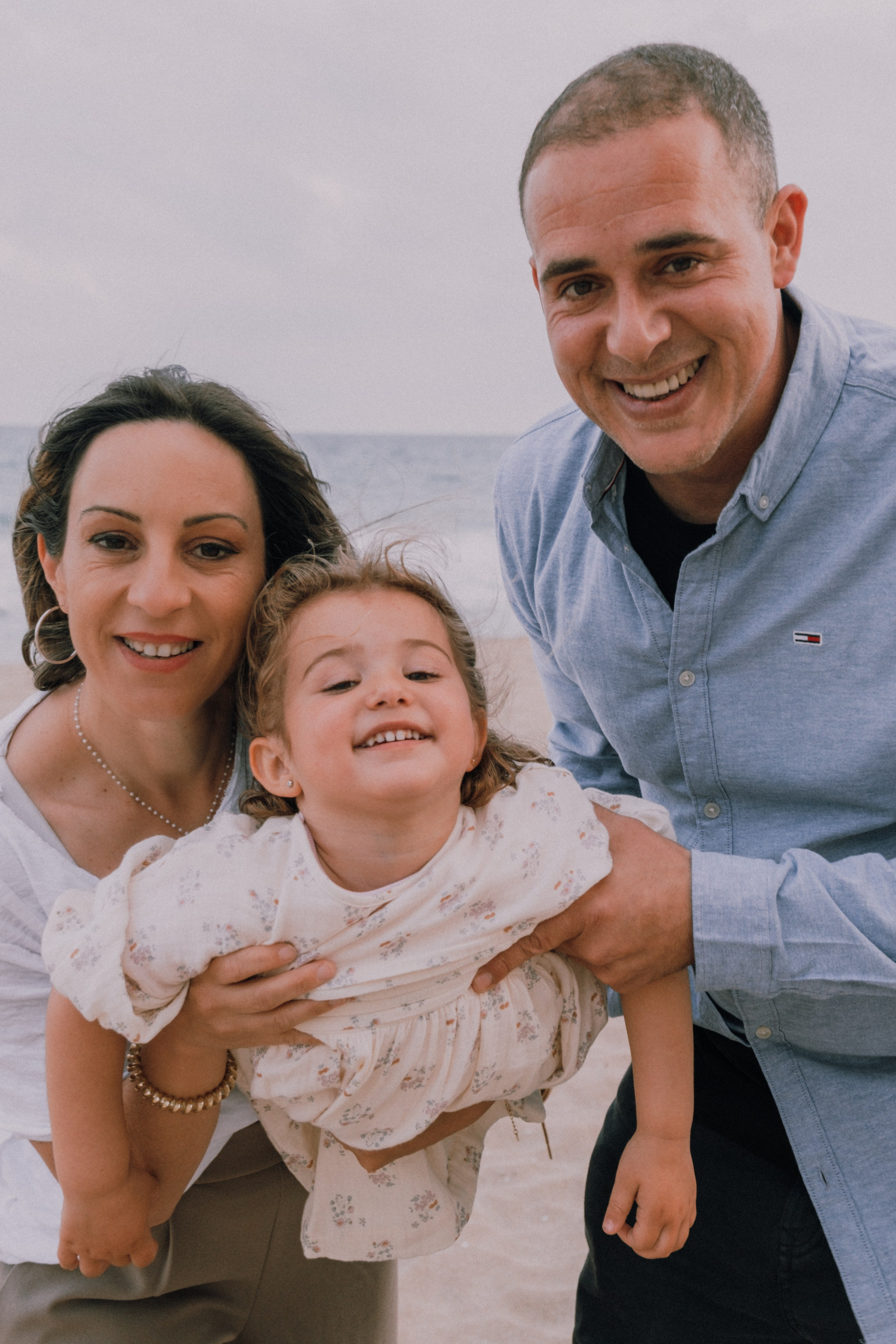 Семейная фотосессия на пляже. Профессиональная фотосъемка в Калафелле — Елена Медведева