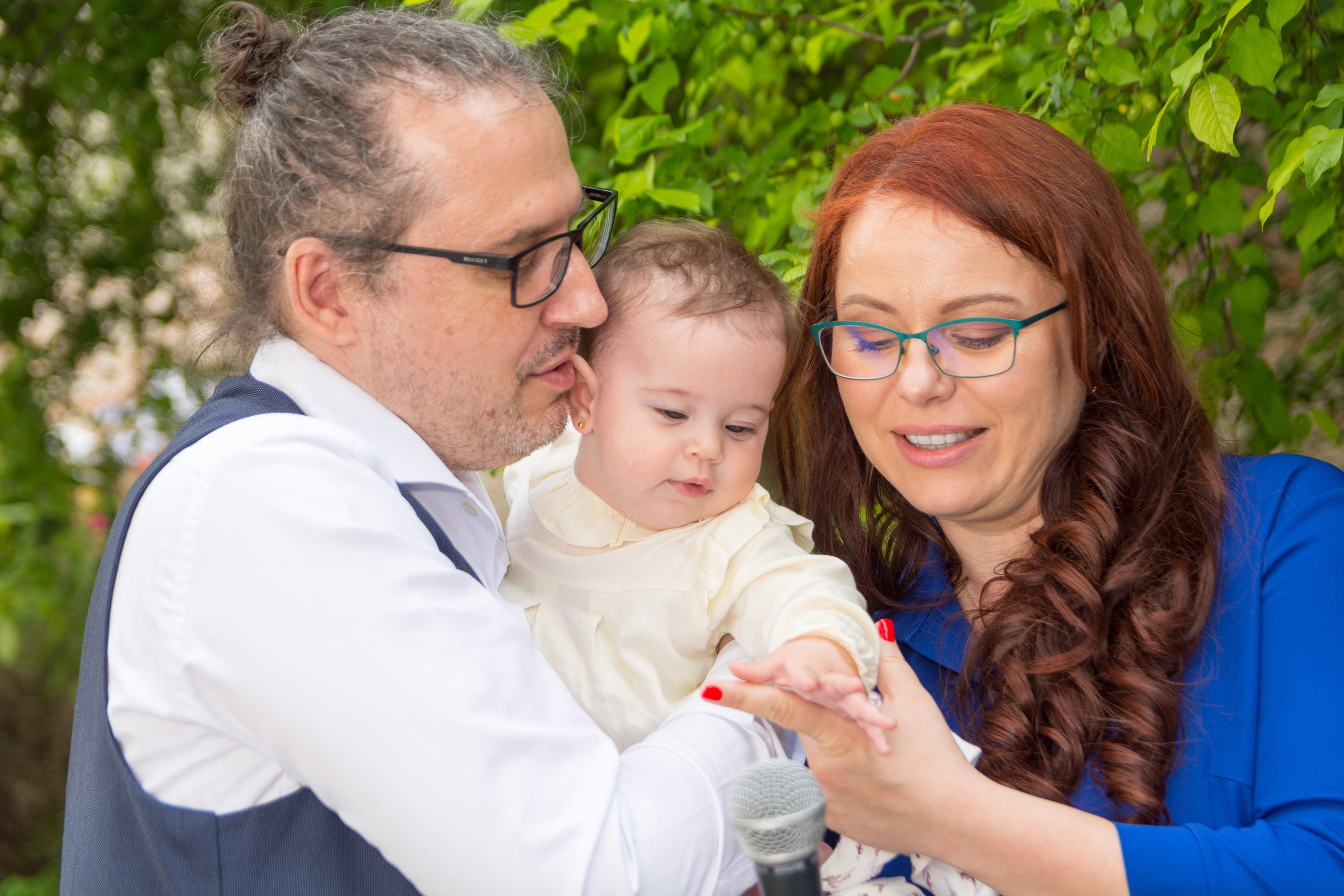 Christening photographer, photo session at home, baby photos, professional baptism photographer Bucharest, family photo session, baby photo session, baptism photos at home, baby preparation photos, baby baptism, baptism customs, baptism photographer, baptism photo offer, professional photographer Bucharest, baptism.