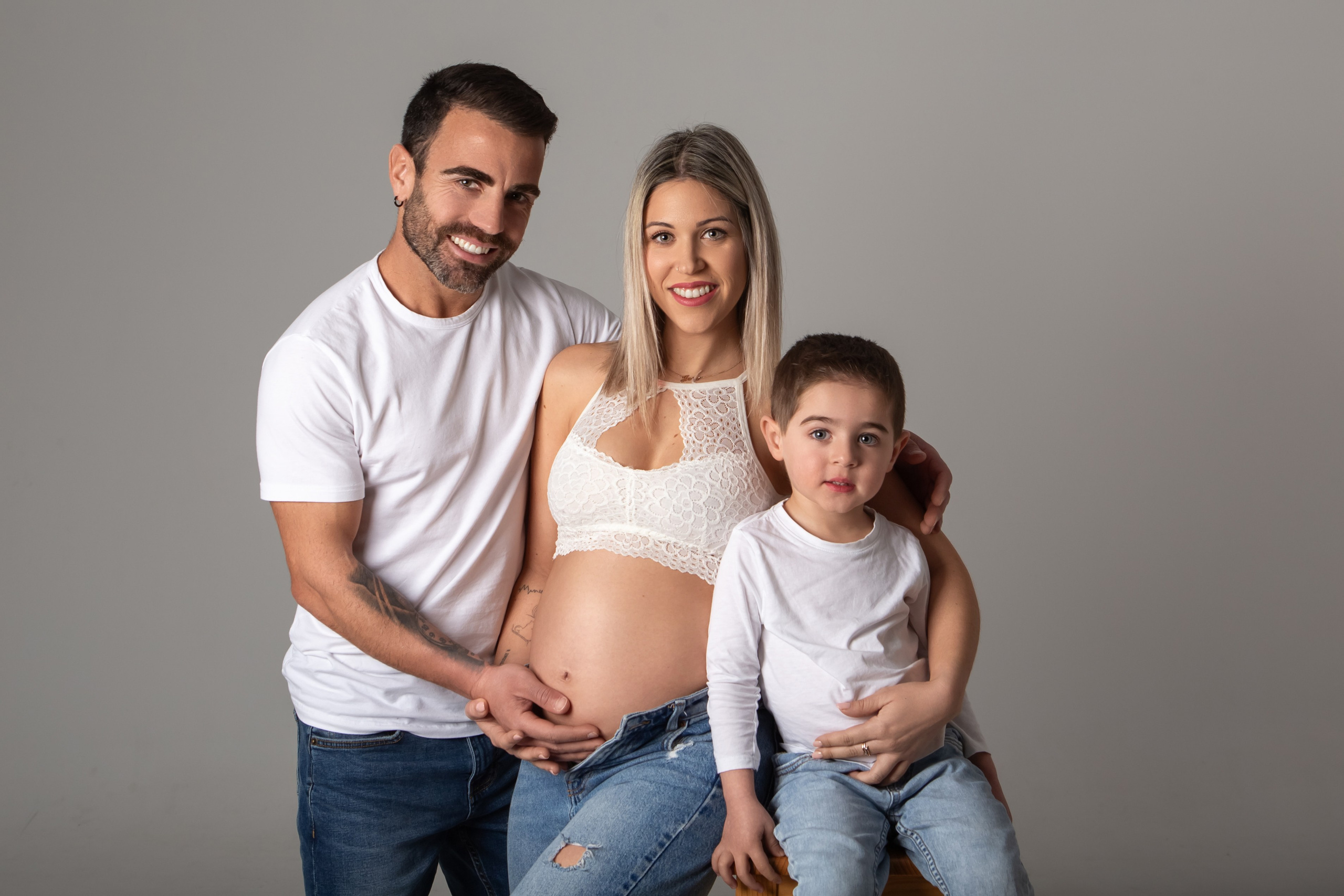 Photo shoot in minimalist style. Professional photographer in Spain