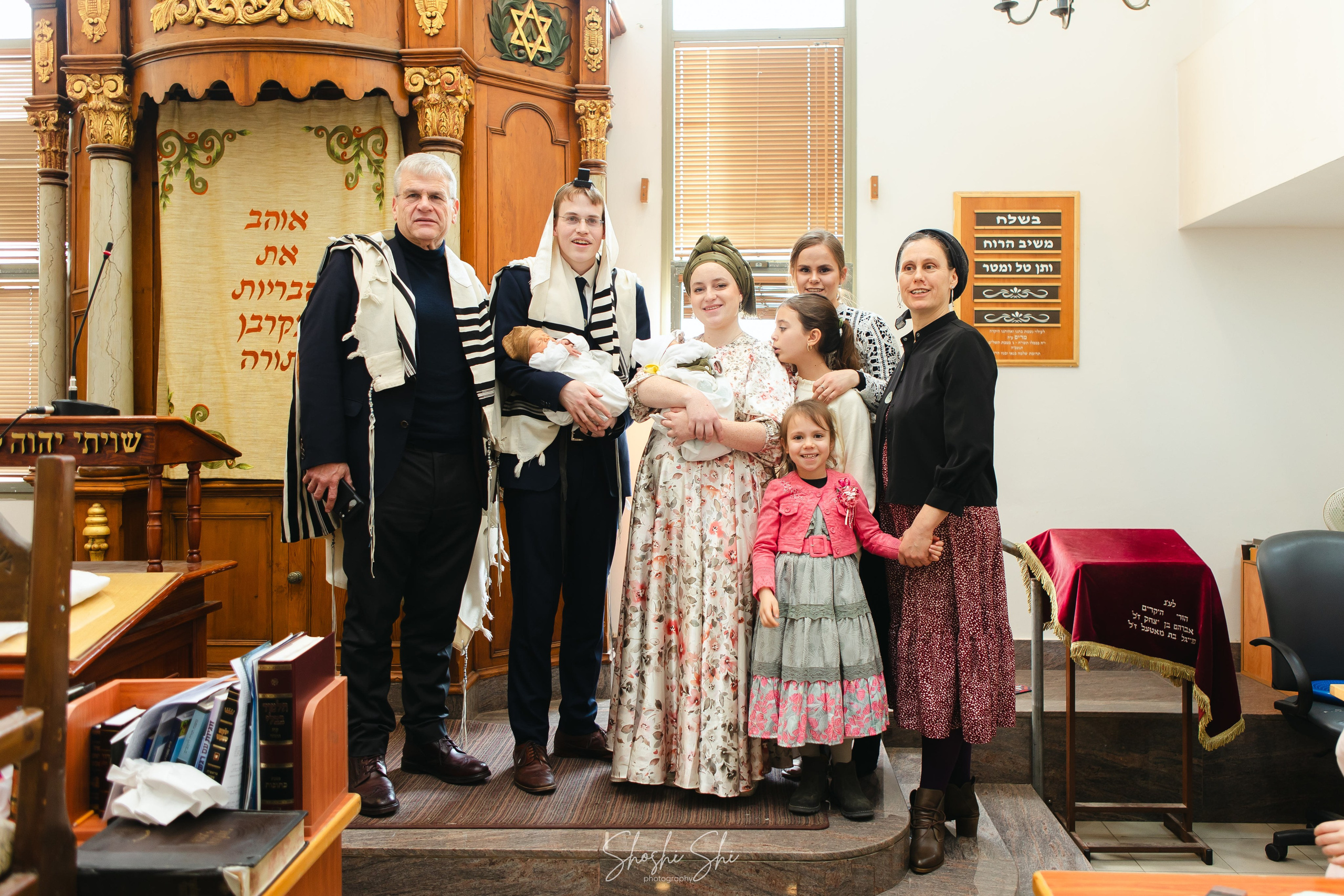 BRIT TWINS. Https://shi-photo.com/