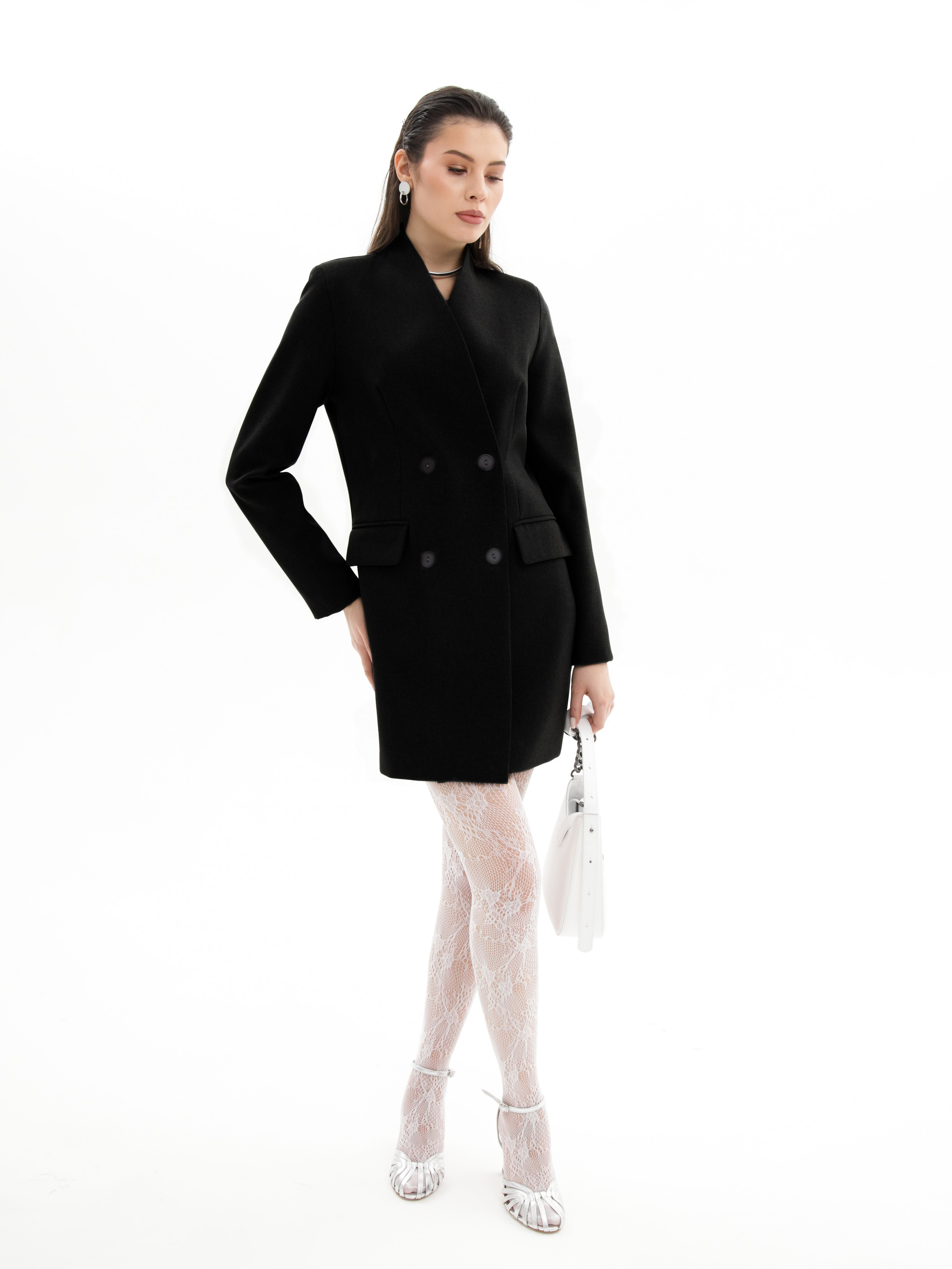 Fashion / Commercial ретушь. Аяна Крапивкина — профессиональная ретушь и AI-визуал