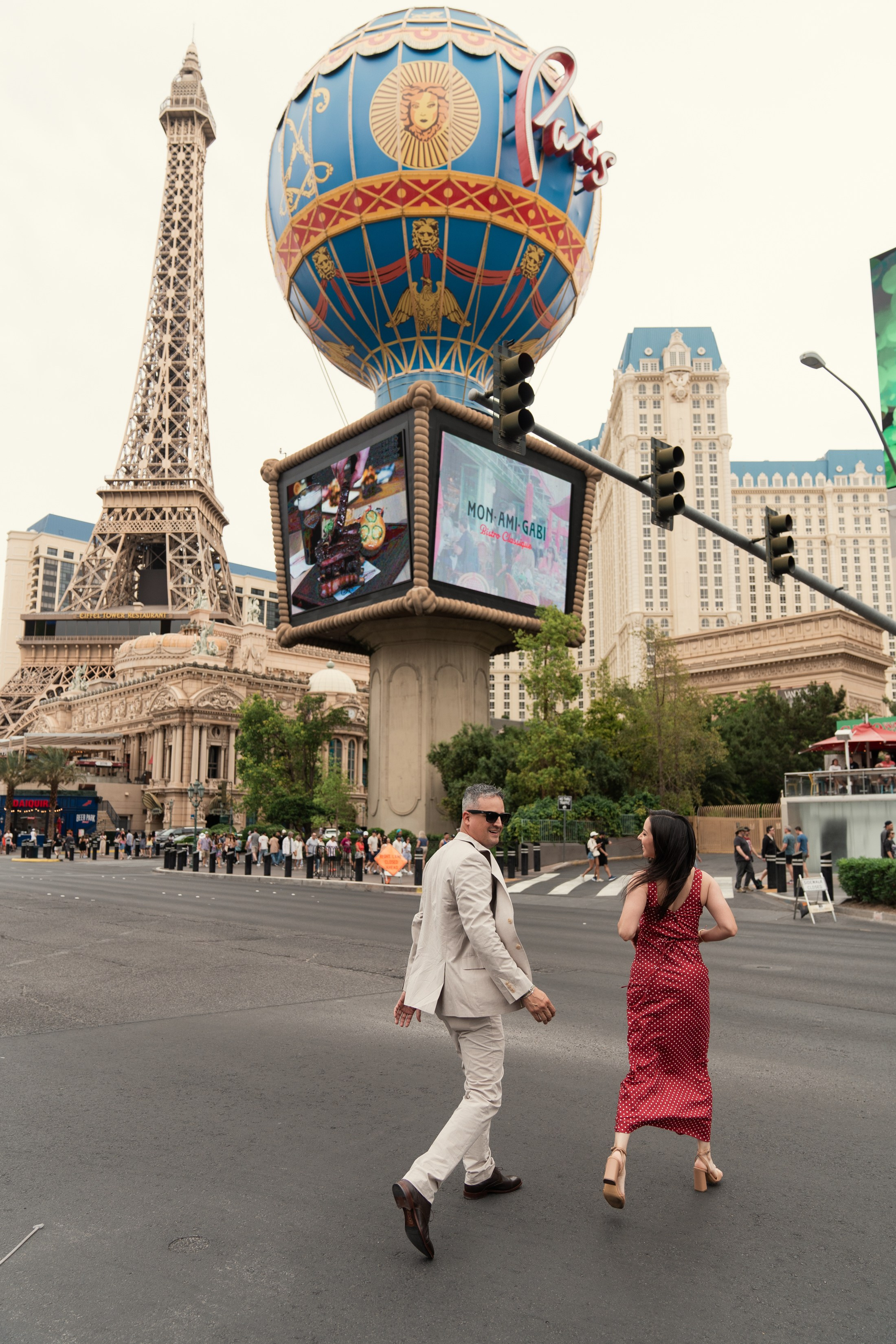 Erin&Josh. Wedding & elopement photographer Viktoriya Kravtsov. Las Vegas