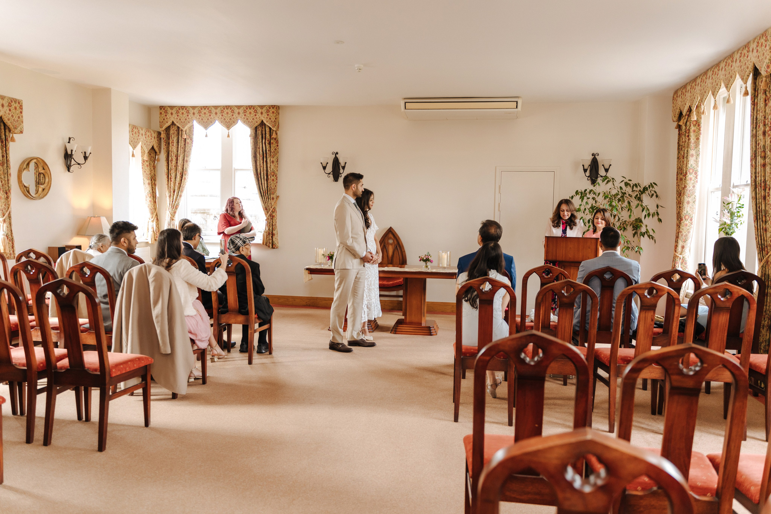 St Albans Register Office, St Albans Register Office wedding , St Albans, wedding in St Albans, civil ceremony in St Albans Register Office, small wedding, photographer for small wedding in St Albans Register Office