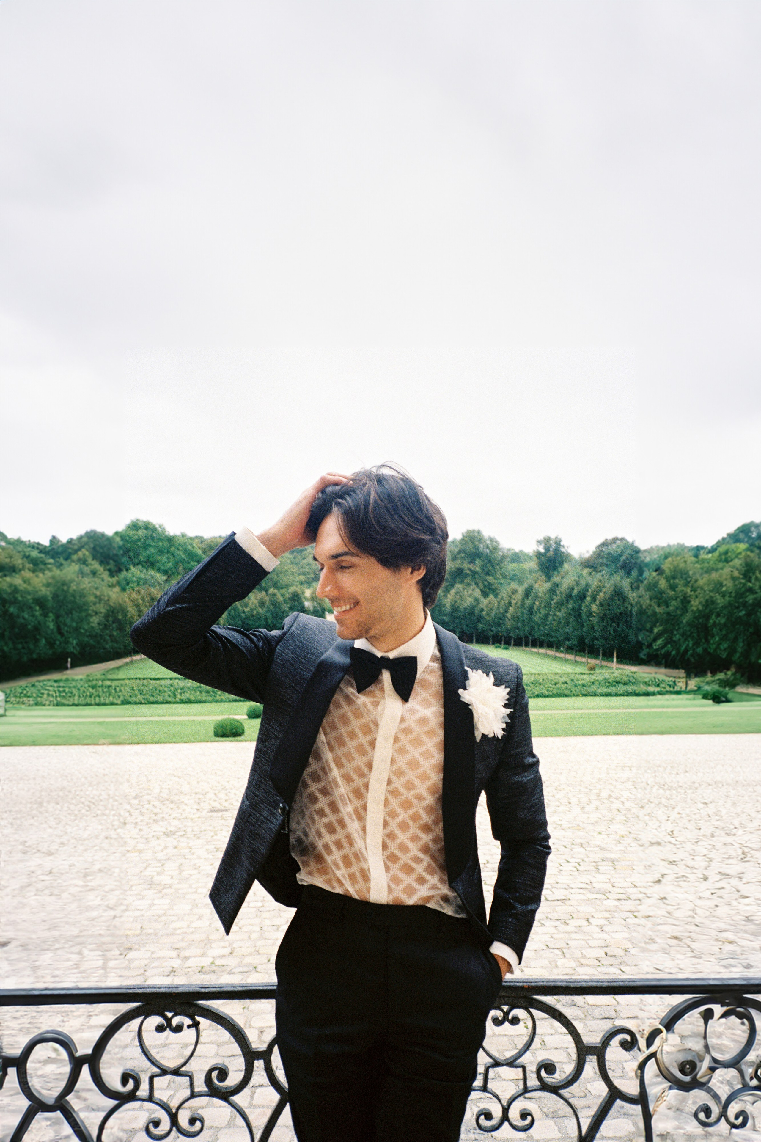 A luxury wedding at Chateau de Villette, just 40 minutes from Paris, captured entirely on film photography