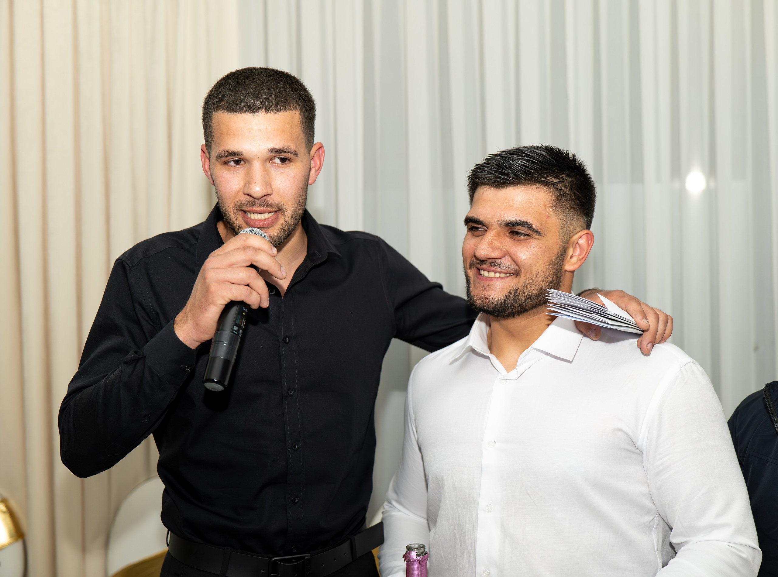 Constantin & Andreea. Fotograful și Cameramanul familiei dvs în Franța Paul Photographer