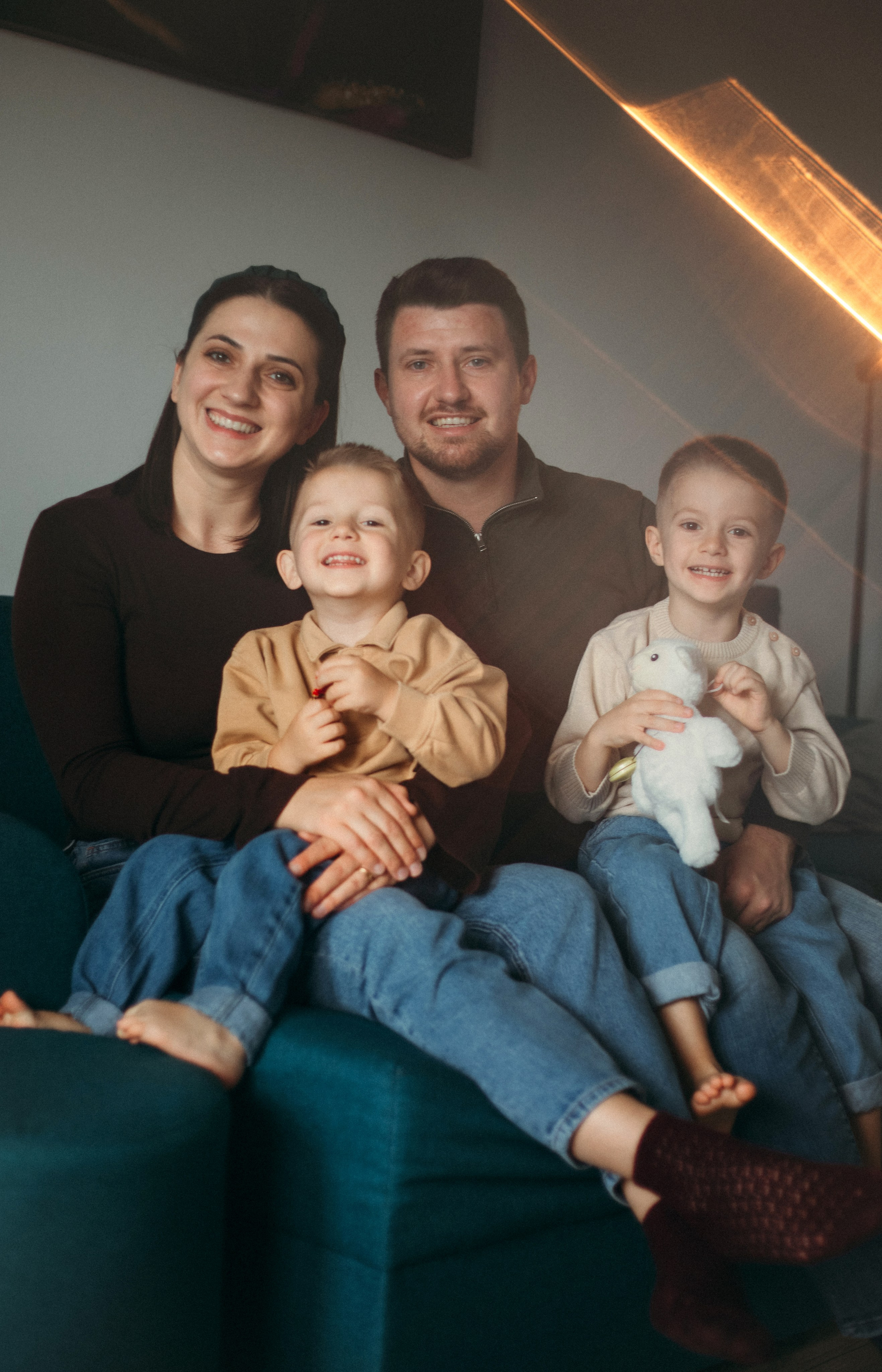 Ședințe foto de familie în Oradea realizate de Katsiaryna Ciortan. Fotograf de familie în Oradea Katsiaryna Ciortan