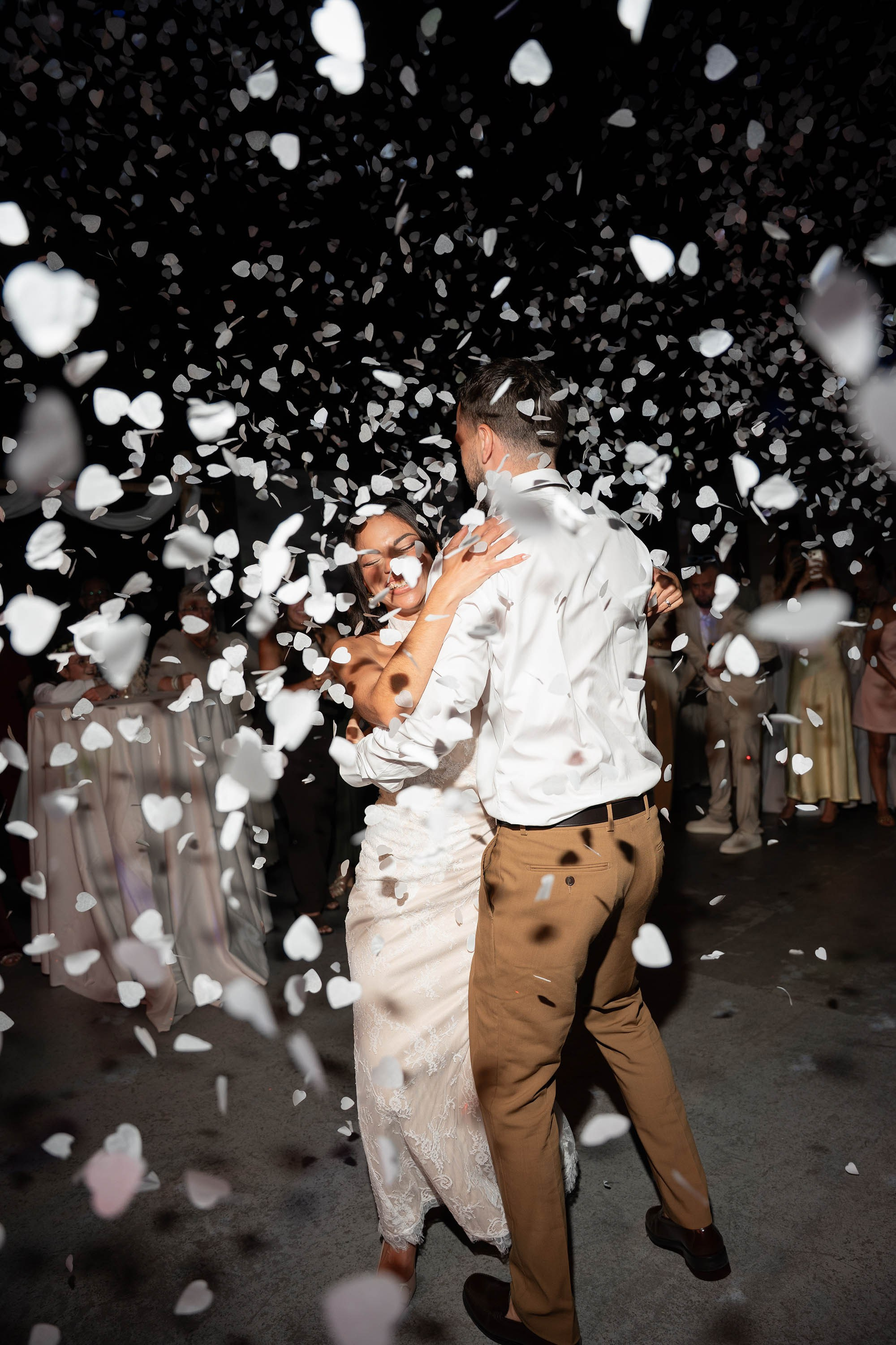 Sarah and Theo — VIVOOD. Fotógrafos de bodas de destino y creadores de contenido con base en España